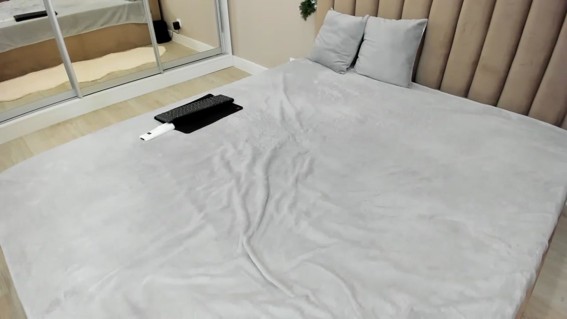 Gallery image thumbnail from miss_crystal_'s myfreecams stream on, 11/30/2024, 06:37 image 12 of 20
