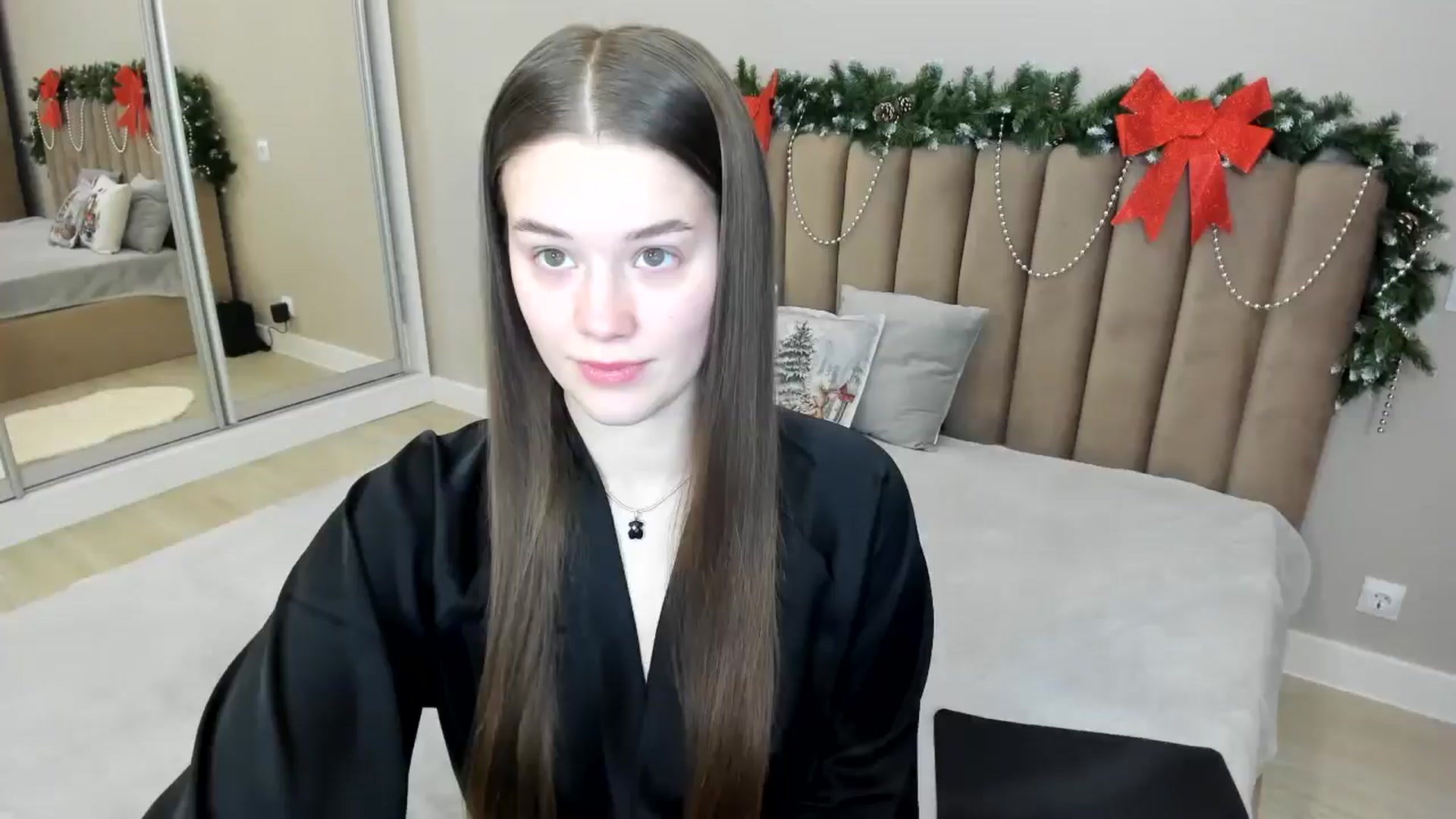 Gallery image thumbnail from miss_crystal_'s myfreecams stream on, 12/22/2024, 06:46 image 5 of 20