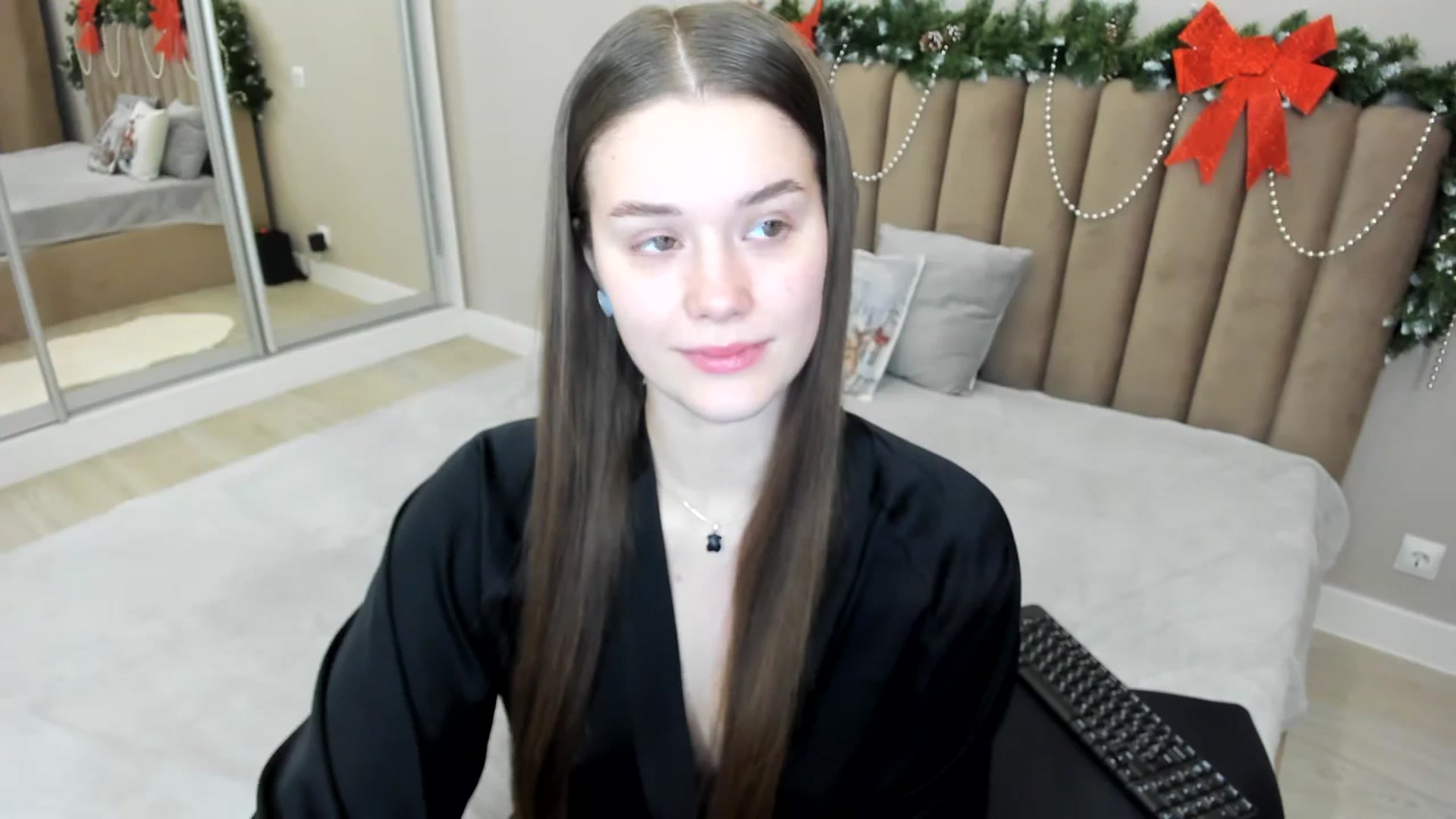 Gallery image thumbnail from miss_crystal_'s myfreecams stream on, 12/22/2024, 06:46 image 20 of 20