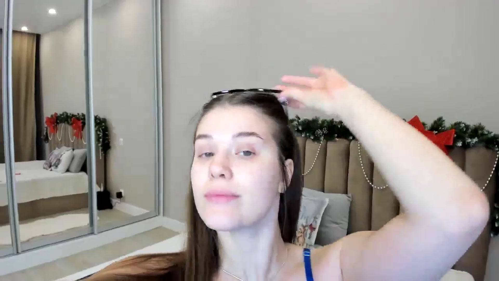 Gallery image thumbnail from miss_crystal_'s myfreecams stream on, 12/26/2024, 06:28 image 14 of 20