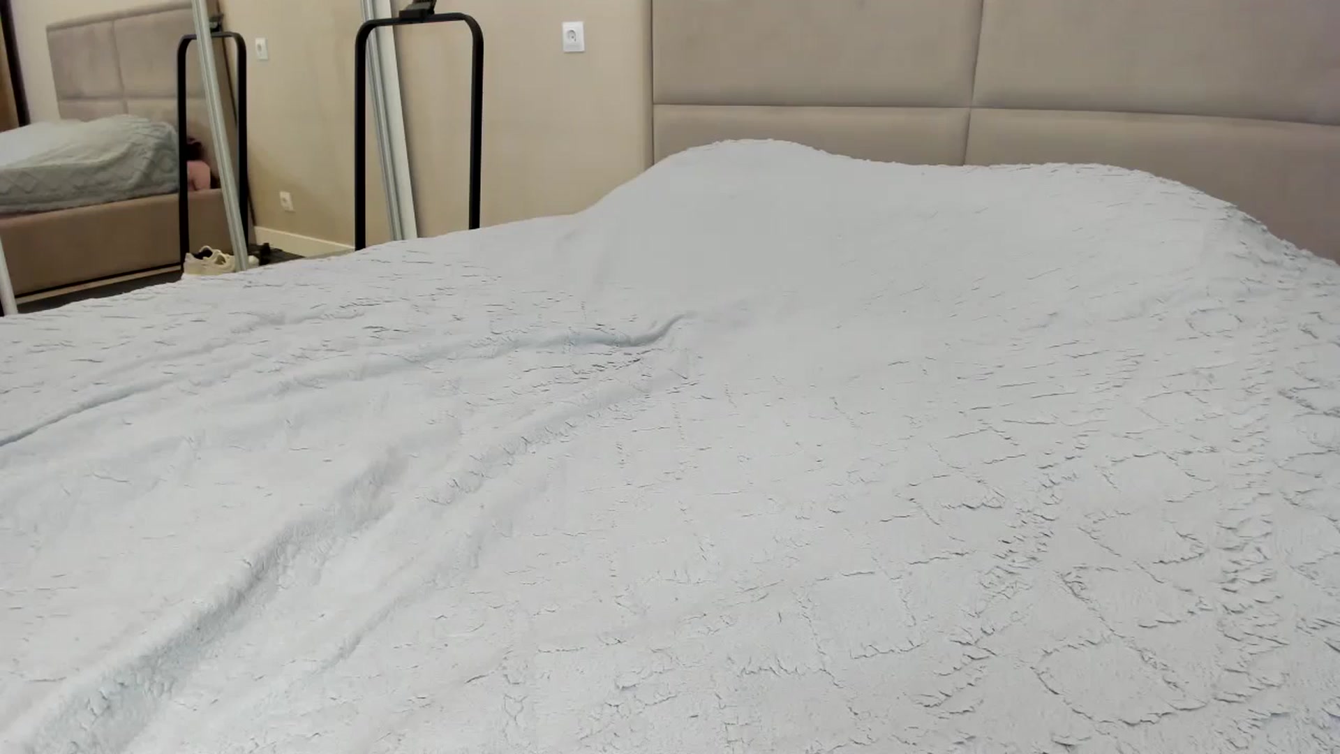 Gallery image thumbnail from miss_crystal_'s myfreecams stream on, 12/29/2025, 14:49 image 9 of 20