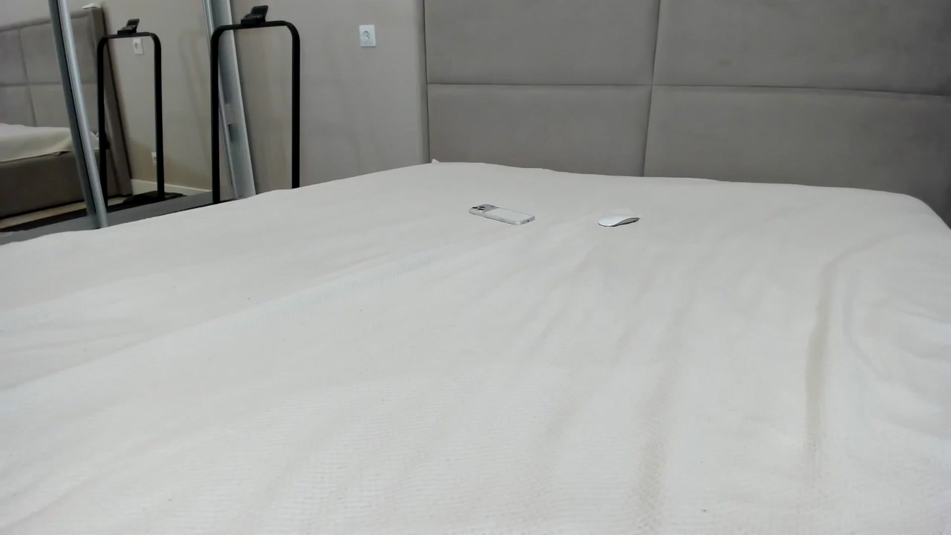Gallery image thumbnail from miss_crystal_'s myfreecams stream on, 02/01/2026, 21:31 image 15 of 20