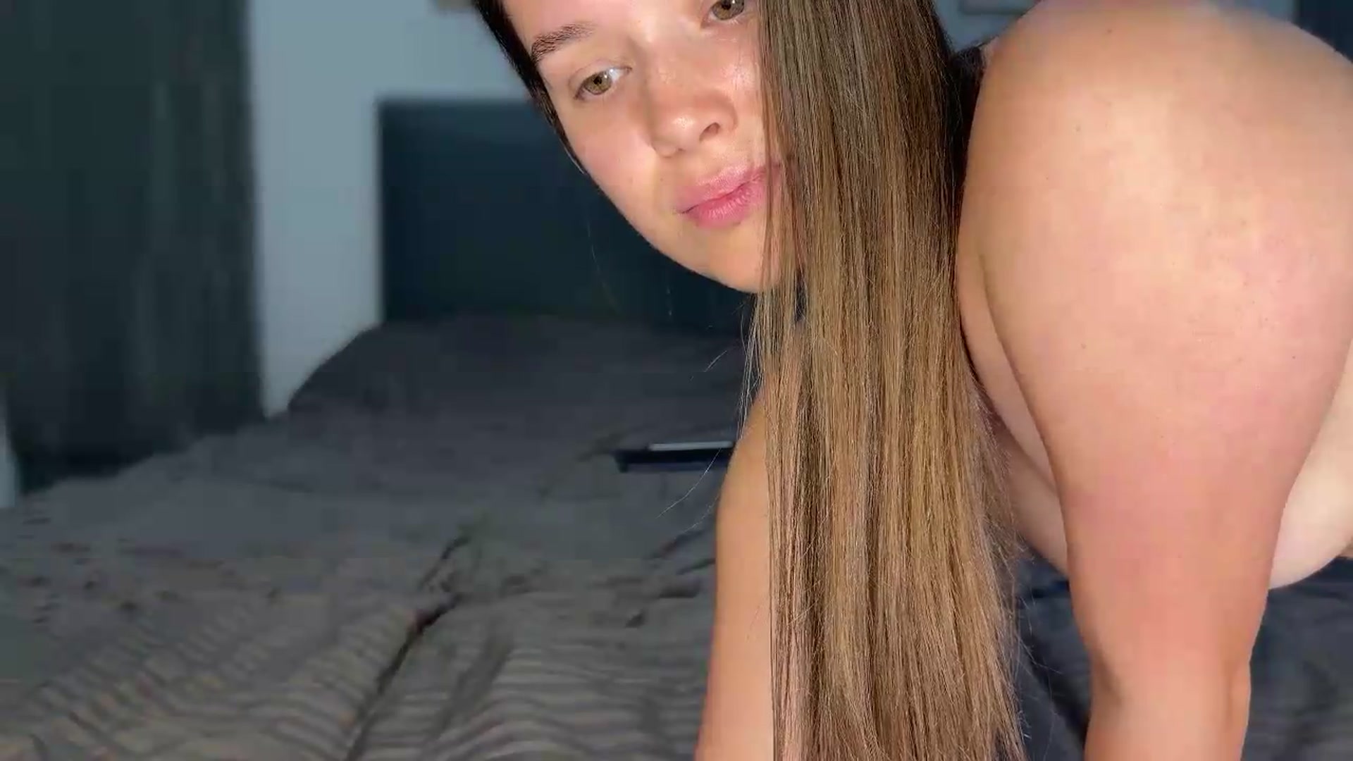 Gallery image thumbnail from miss_crystal_'s myfreecams stream on, 07/26/2026, 14:20 image 2 of 20