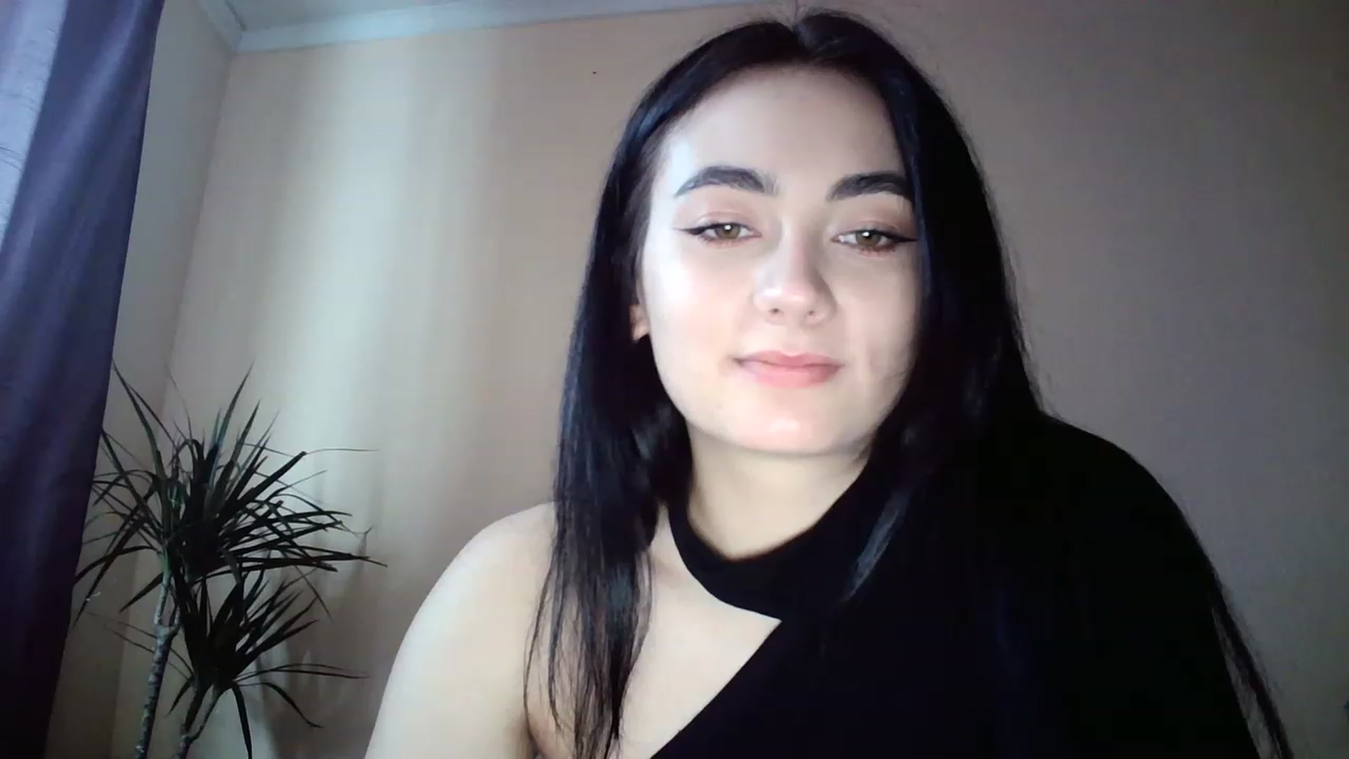 Gallery image thumbnail from miss_lolly_'s myfreecams stream on, 12/17/2022, 12:12 image 8 of 20
