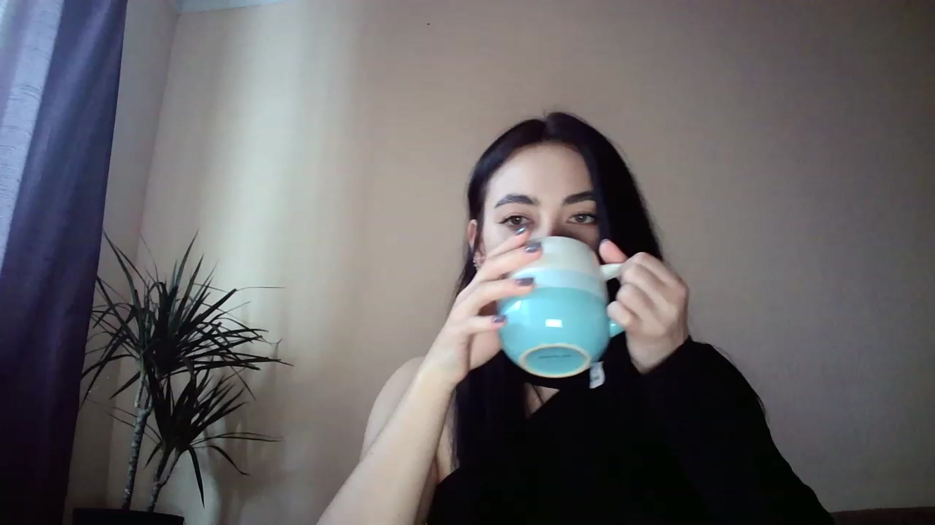 Gallery image thumbnail from miss_lolly_'s myfreecams stream on, 12/17/2022, 12:12 image 6 of 20
