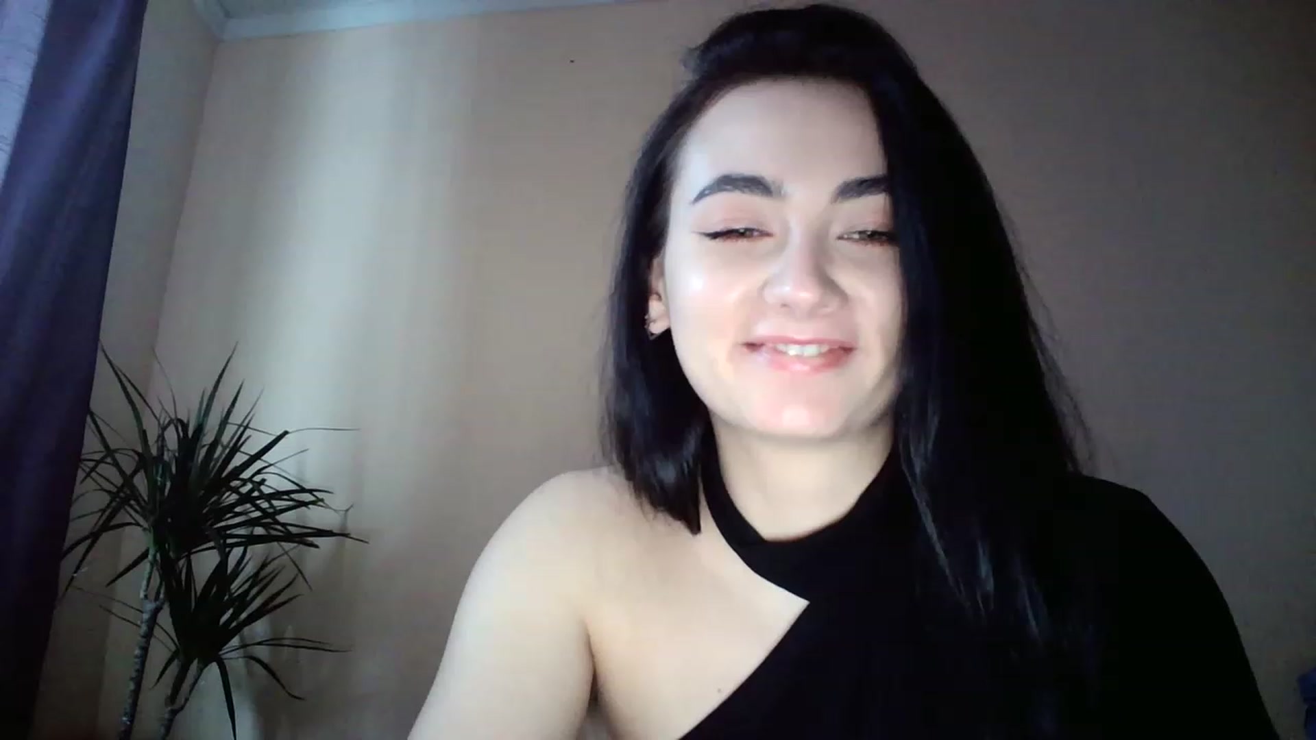 Gallery image thumbnail from miss_lolly_'s myfreecams stream on, 12/17/2022, 12:12 image 11 of 20