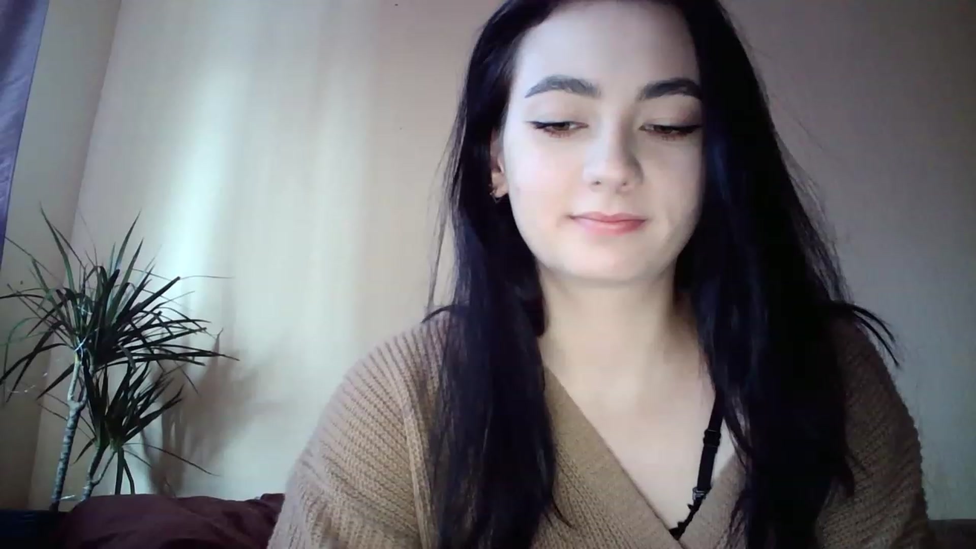 Gallery image thumbnail from miss_lolly_'s myfreecams stream on, 12/21/2022, 11:46 image 7 of 20
