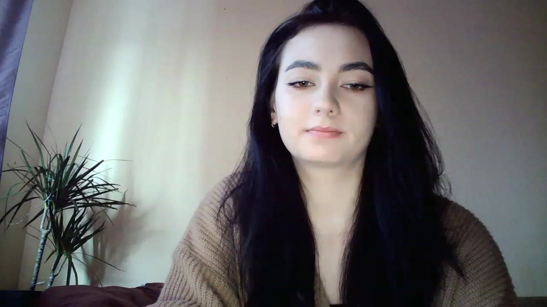 Gallery image thumbnail from miss_lolly_'s myfreecams stream on, 12/21/2022, 11:46 image 5 of 20