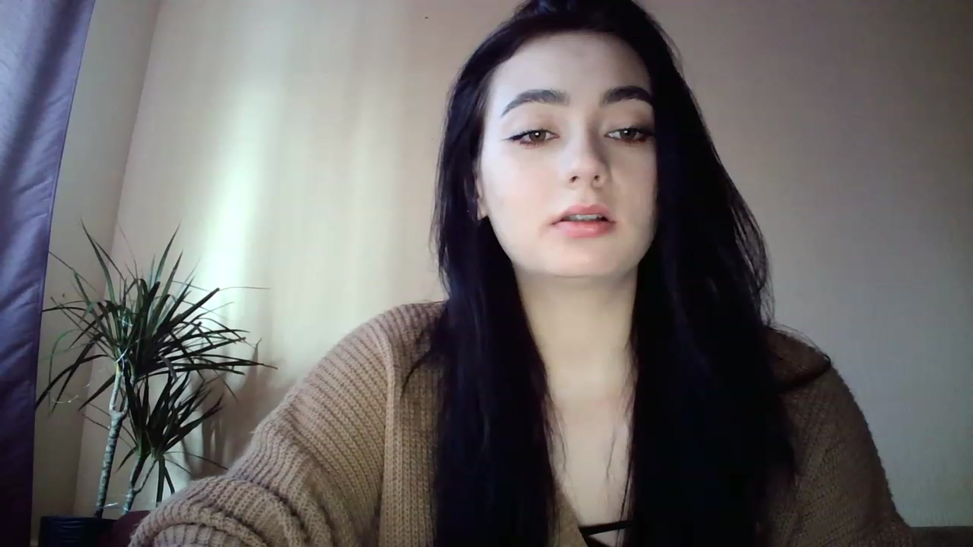 Gallery image thumbnail from miss_lolly_'s myfreecams stream on, 12/21/2022, 11:46 image 4 of 20