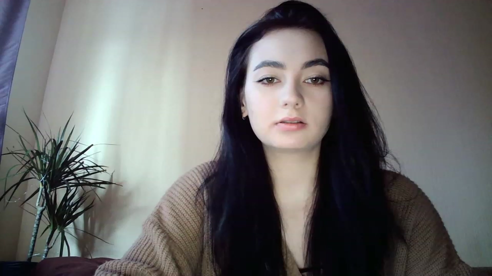 Gallery image thumbnail from miss_lolly_'s myfreecams stream on, 12/21/2022, 11:46 image 6 of 20