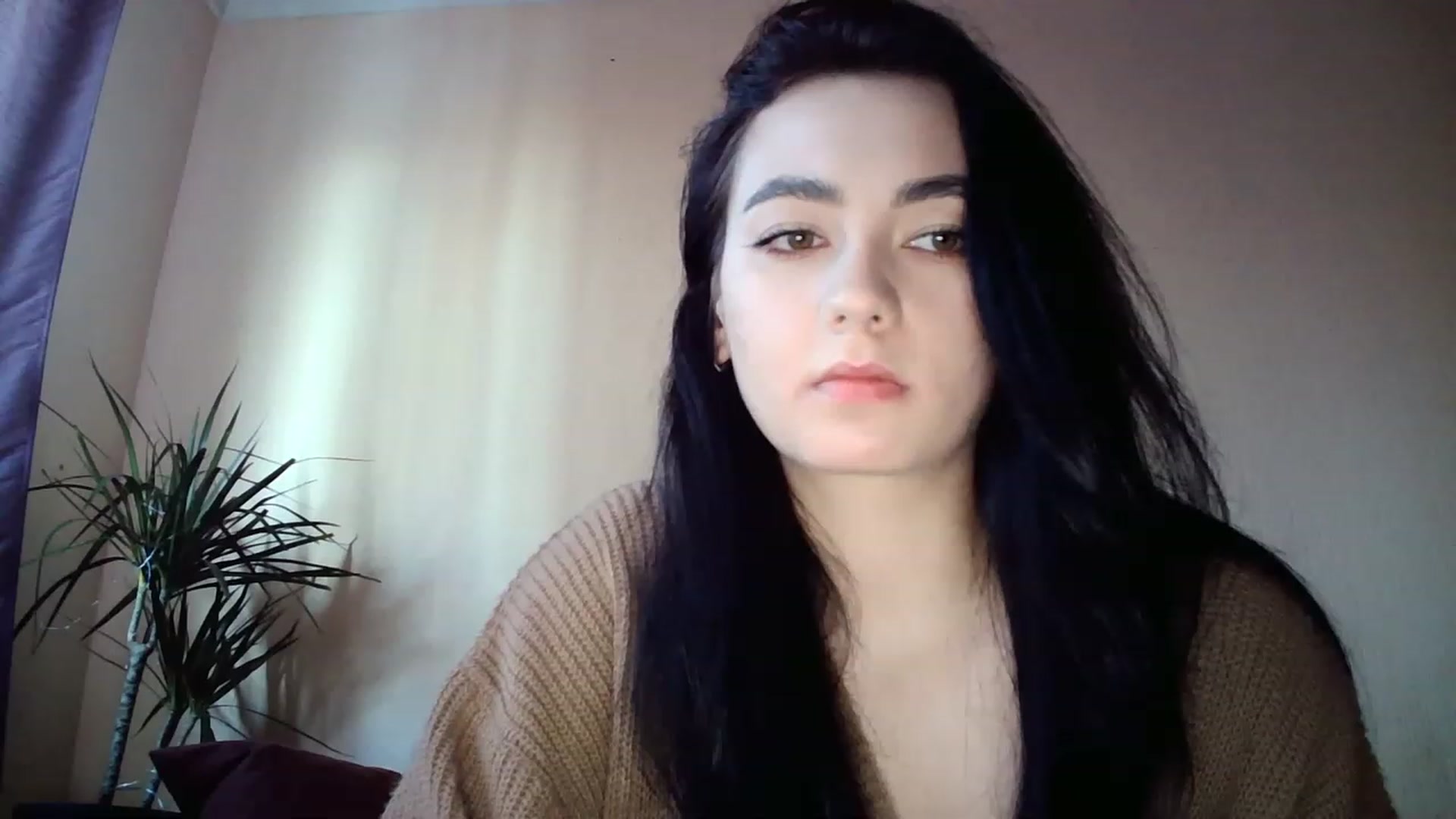 Gallery image thumbnail from miss_lolly_'s myfreecams stream on, 12/21/2022, 13:18 image 3 of 20