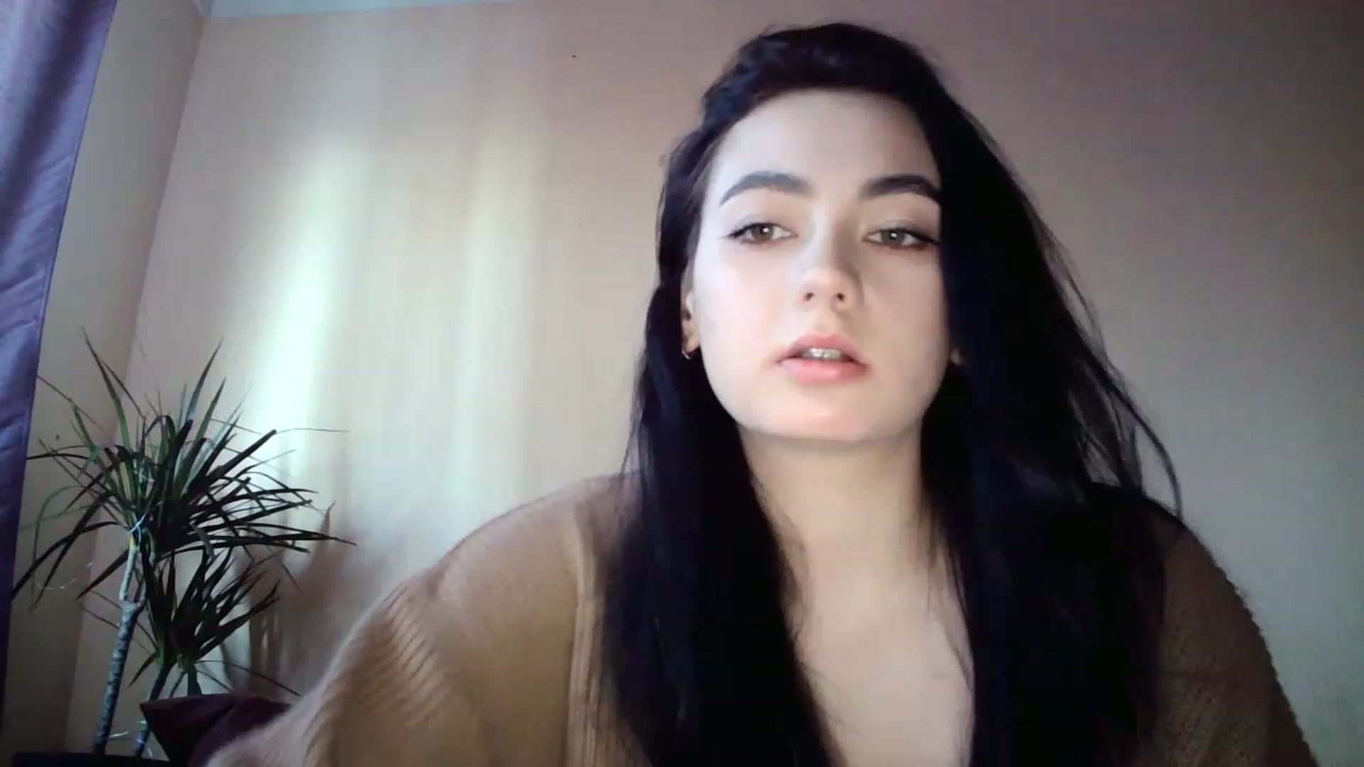 Gallery image thumbnail from miss_lolly_'s myfreecams stream on, 12/21/2022, 13:18 image 2 of 20