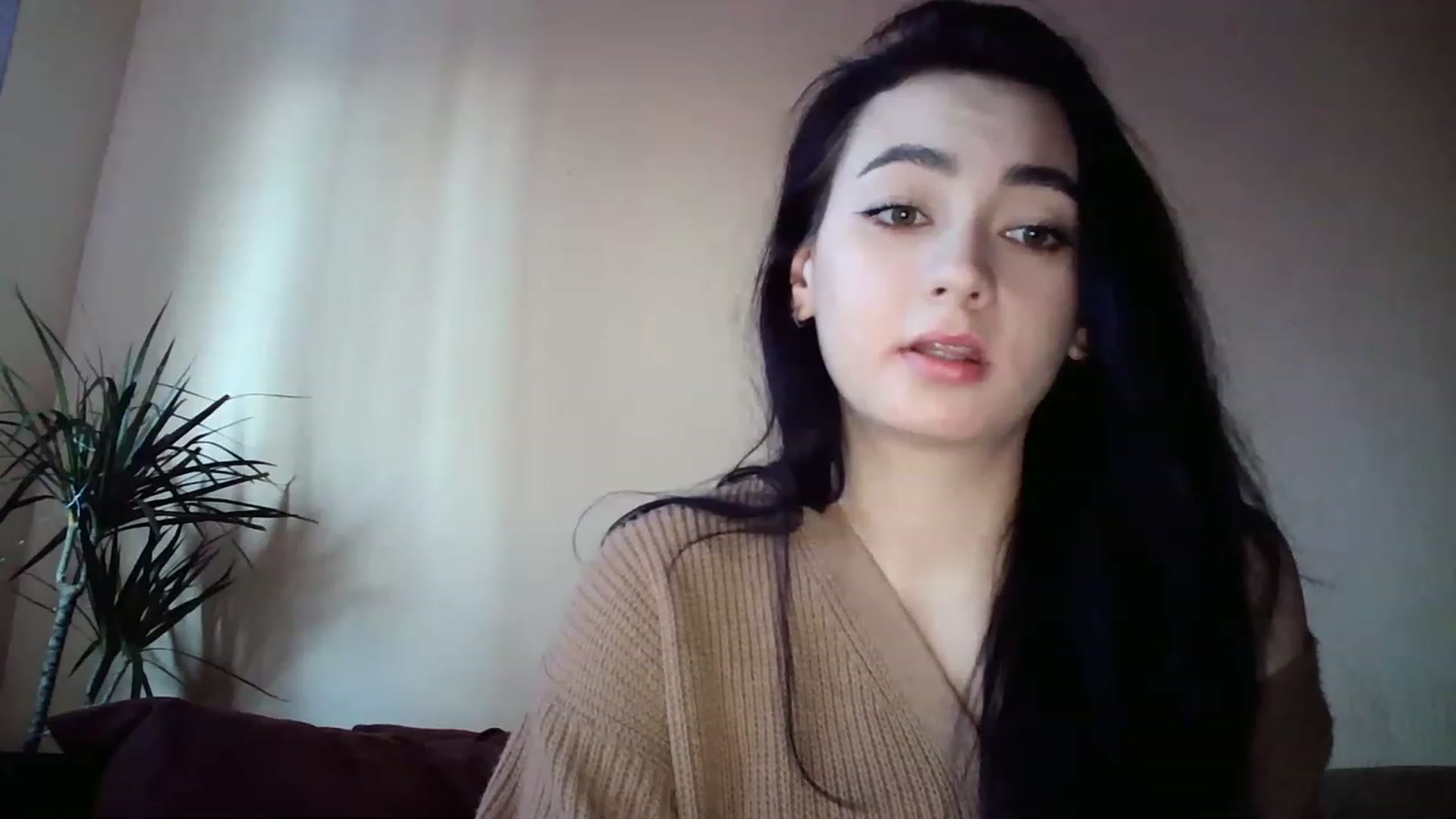 Gallery image thumbnail from miss_lolly_'s myfreecams stream on, 12/21/2022, 13:18 image 9 of 20