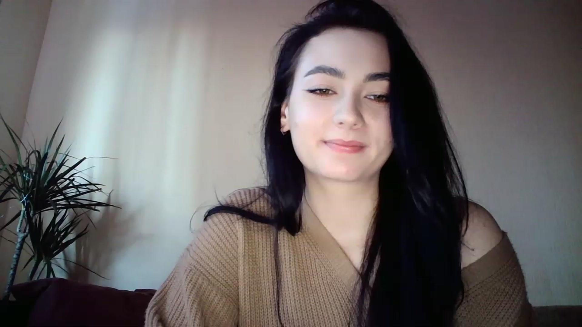 Gallery image thumbnail from miss_lolly_'s myfreecams stream on, 12/21/2022, 13:18 image 11 of 20