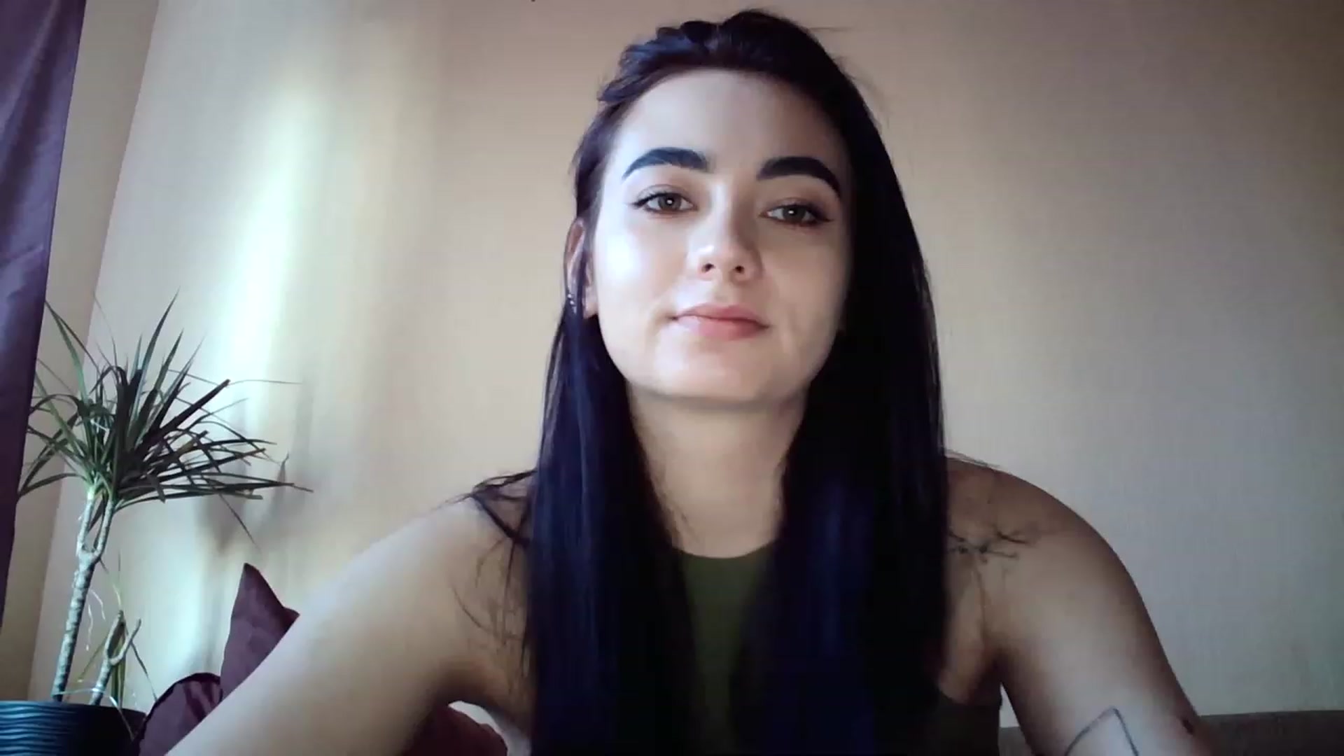 Gallery image thumbnail from miss_lolly_'s myfreecams stream on, 12/28/2022, 11:35 image 2 of 20