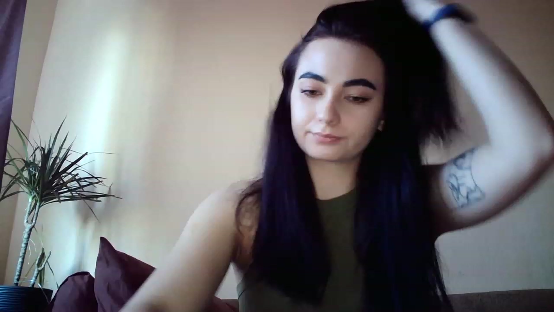 Gallery image thumbnail from miss_lolly_'s myfreecams stream on, 12/28/2022, 11:35 image 9 of 20