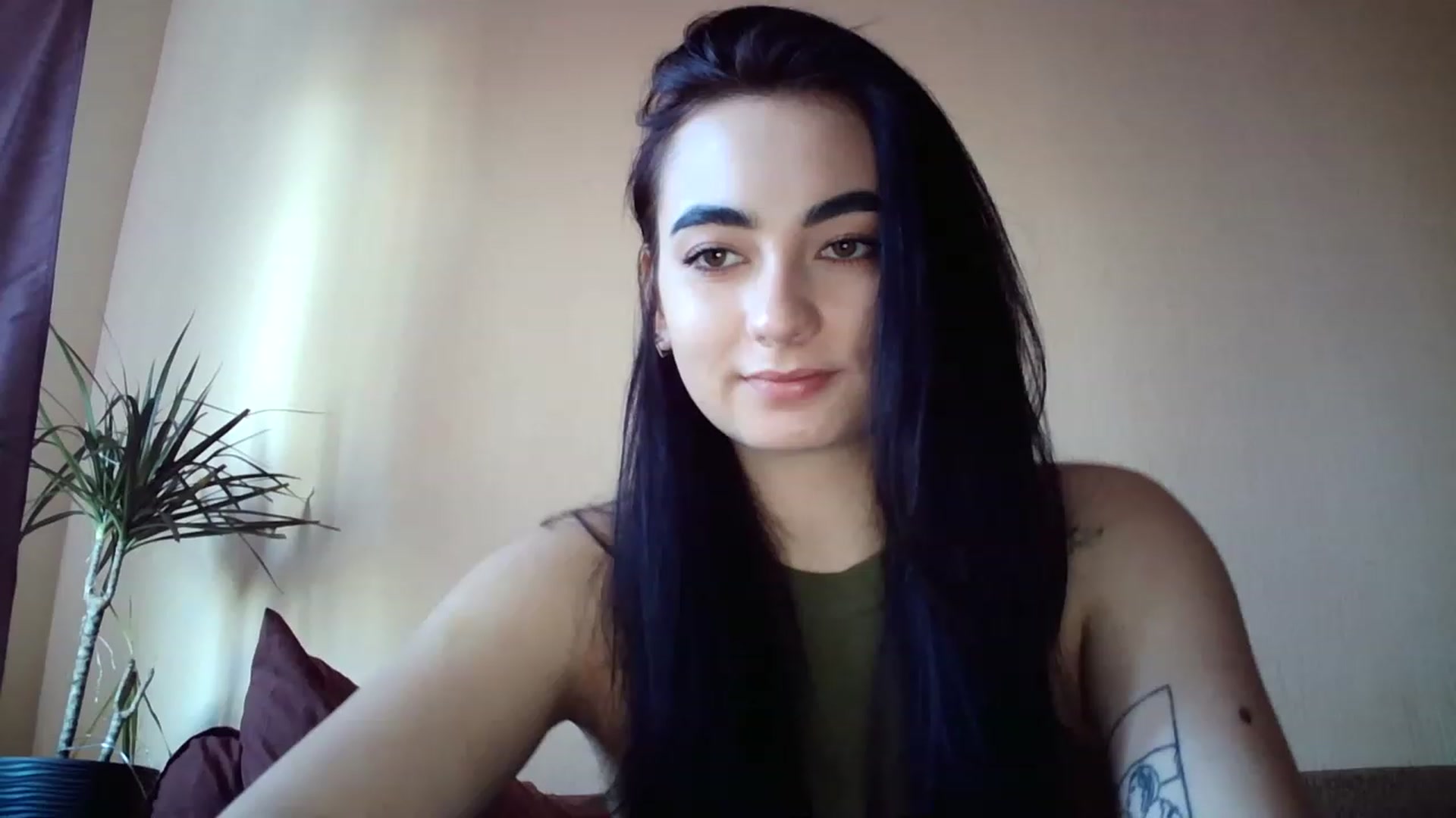 Gallery image thumbnail from miss_lolly_'s myfreecams stream on, 12/28/2022, 11:35 image 3 of 20