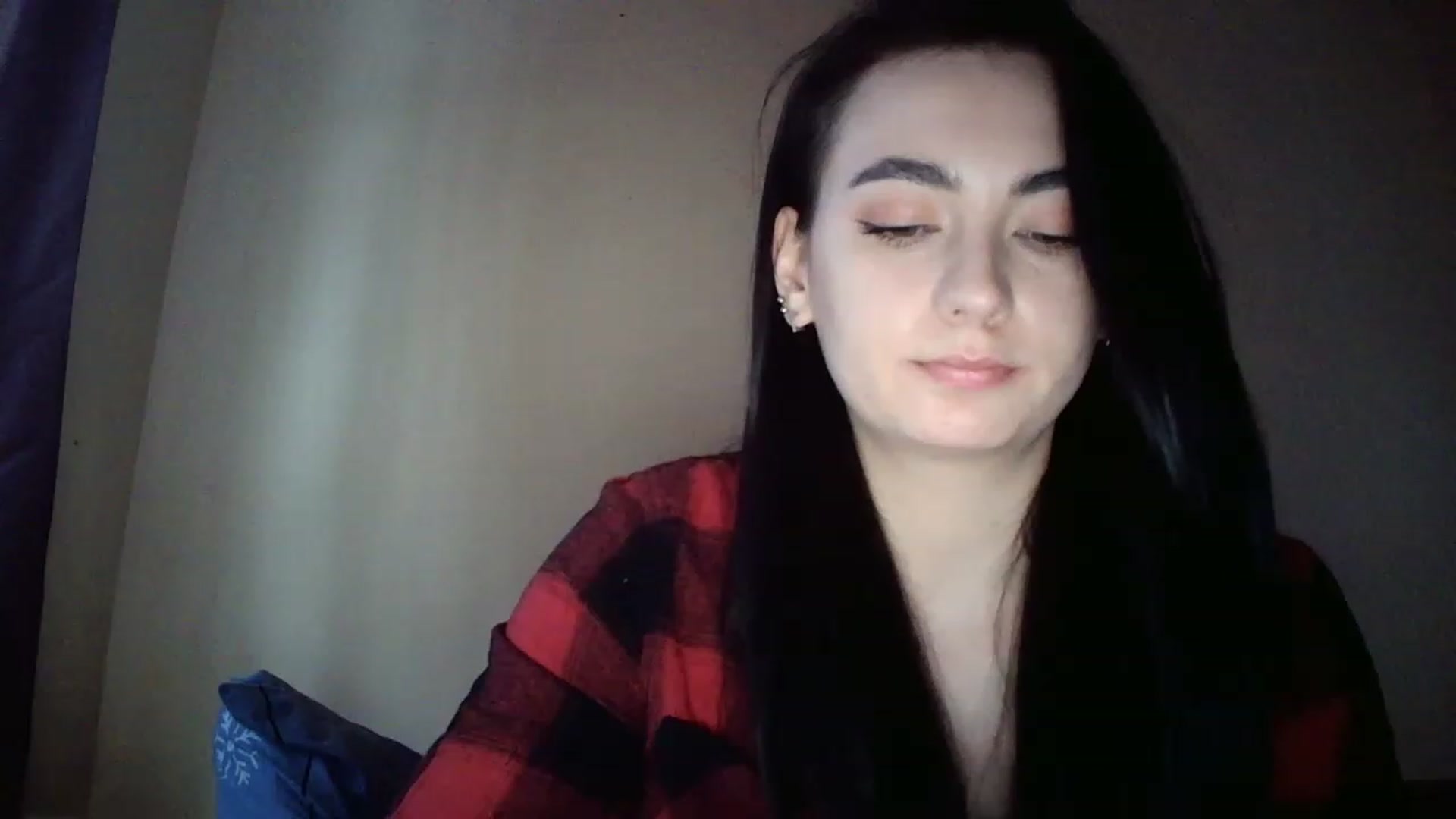 Gallery image thumbnail from miss_lolly_'s myfreecams stream on, 01/16/2023, 14:18 image 3 of 20