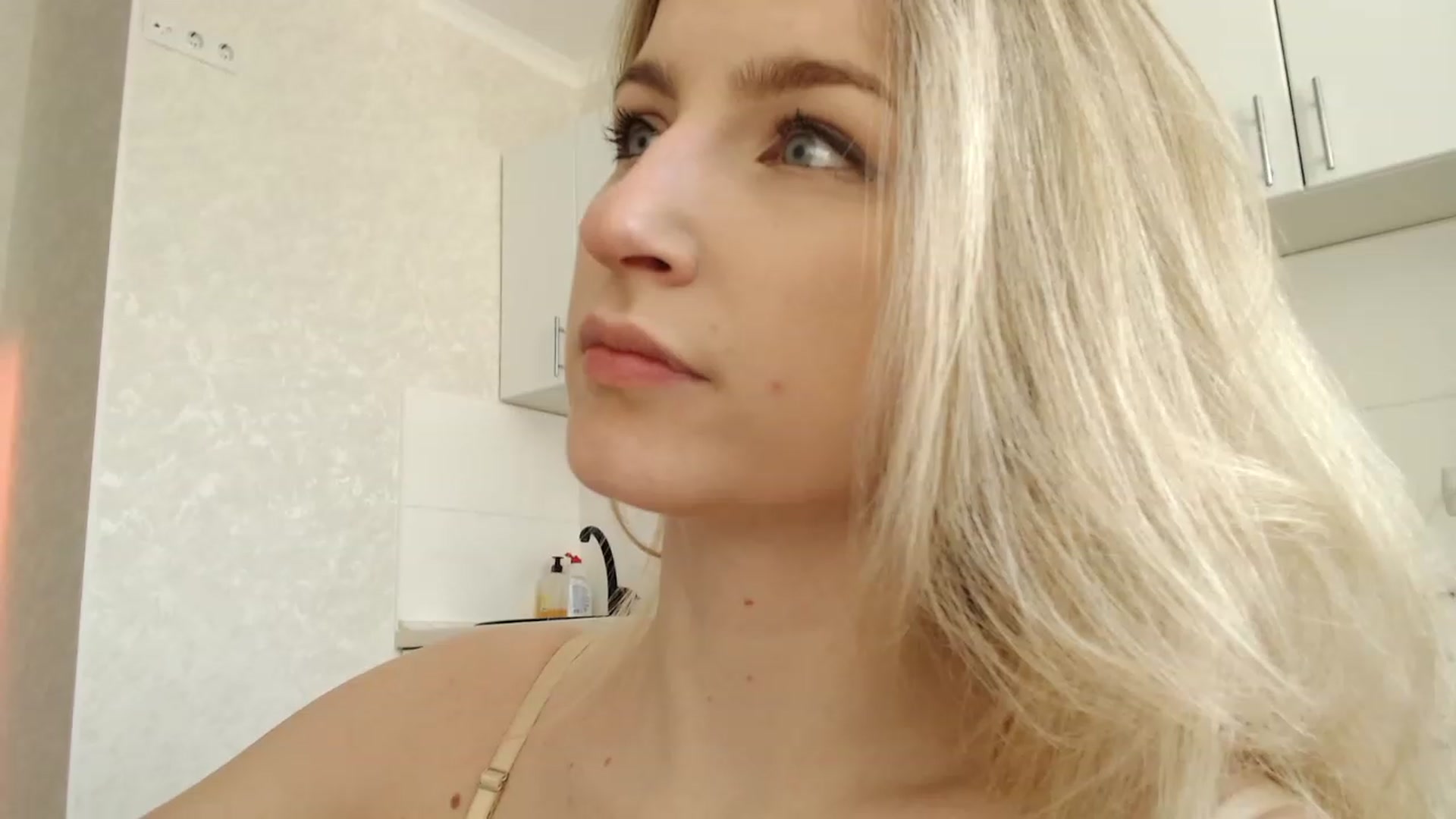 Gallery image thumbnail from missed_u_more's myfreecams stream on, 06/09/2023, 11:46 image 17 of 20