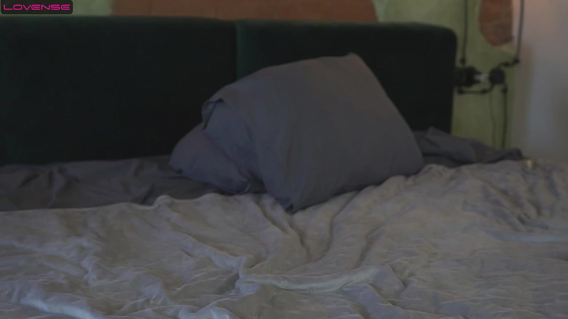 Gallery image thumbnail from missed_u_more's myfreecams stream on, 08/27/2023, 08:52 image 5 of 20