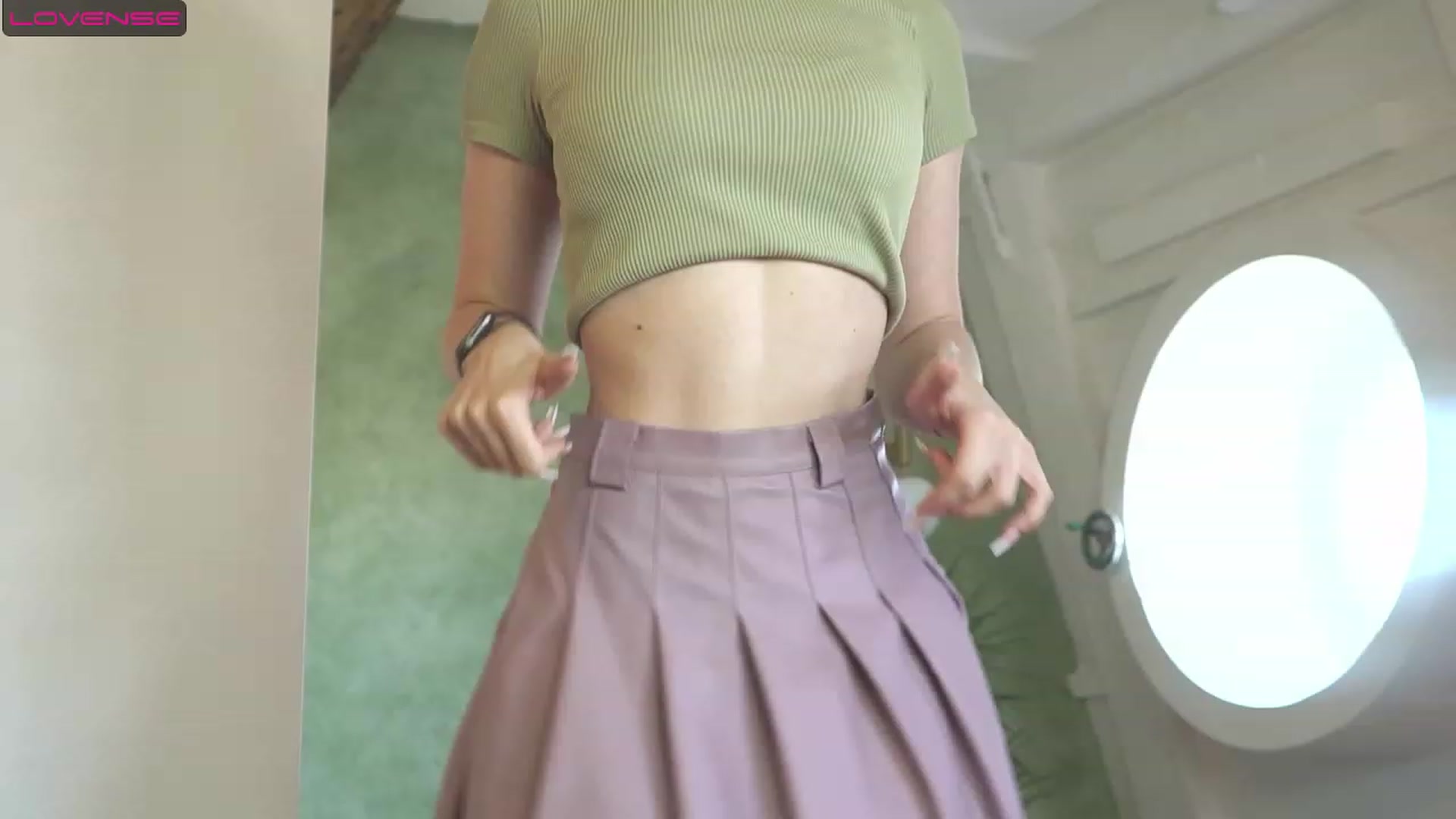 Gallery image thumbnail from missed_u_more's myfreecams stream on, 09/17/2023, 10:32 image 19 of 20