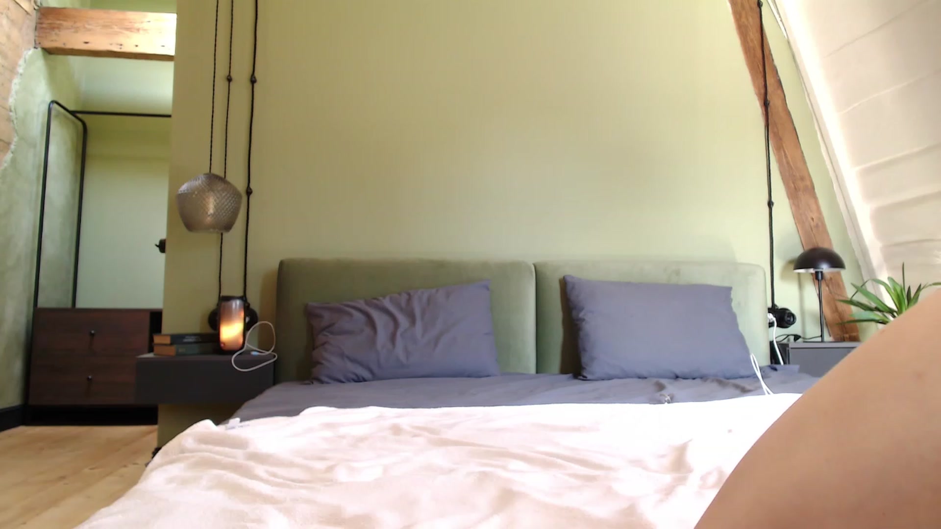 Gallery image thumbnail from missed_u_more's myfreecams stream on, 10/19/2023, 10:35 image 18 of 20