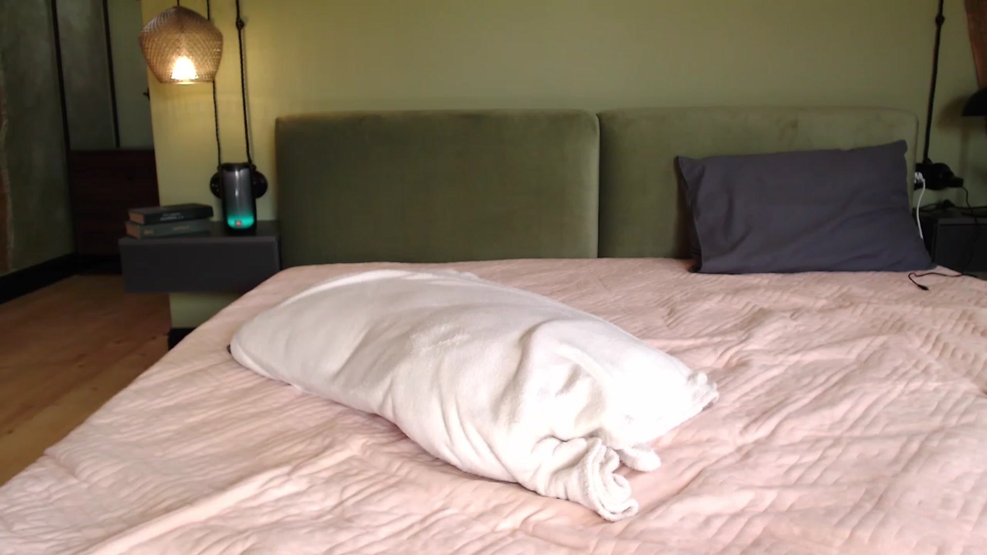 Gallery image thumbnail from missed_u_more's myfreecams stream on, 10/23/2023, 08:38 image 9 of 20