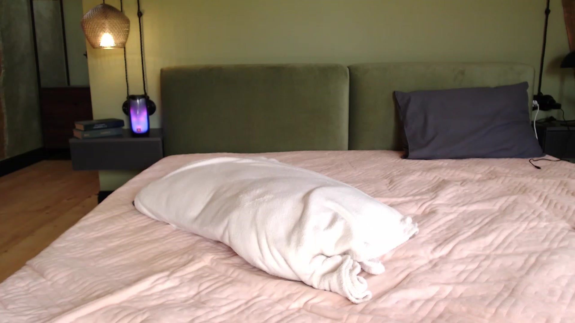 Gallery image thumbnail from missed_u_more's myfreecams stream on, 10/23/2023, 08:38 image 7 of 20