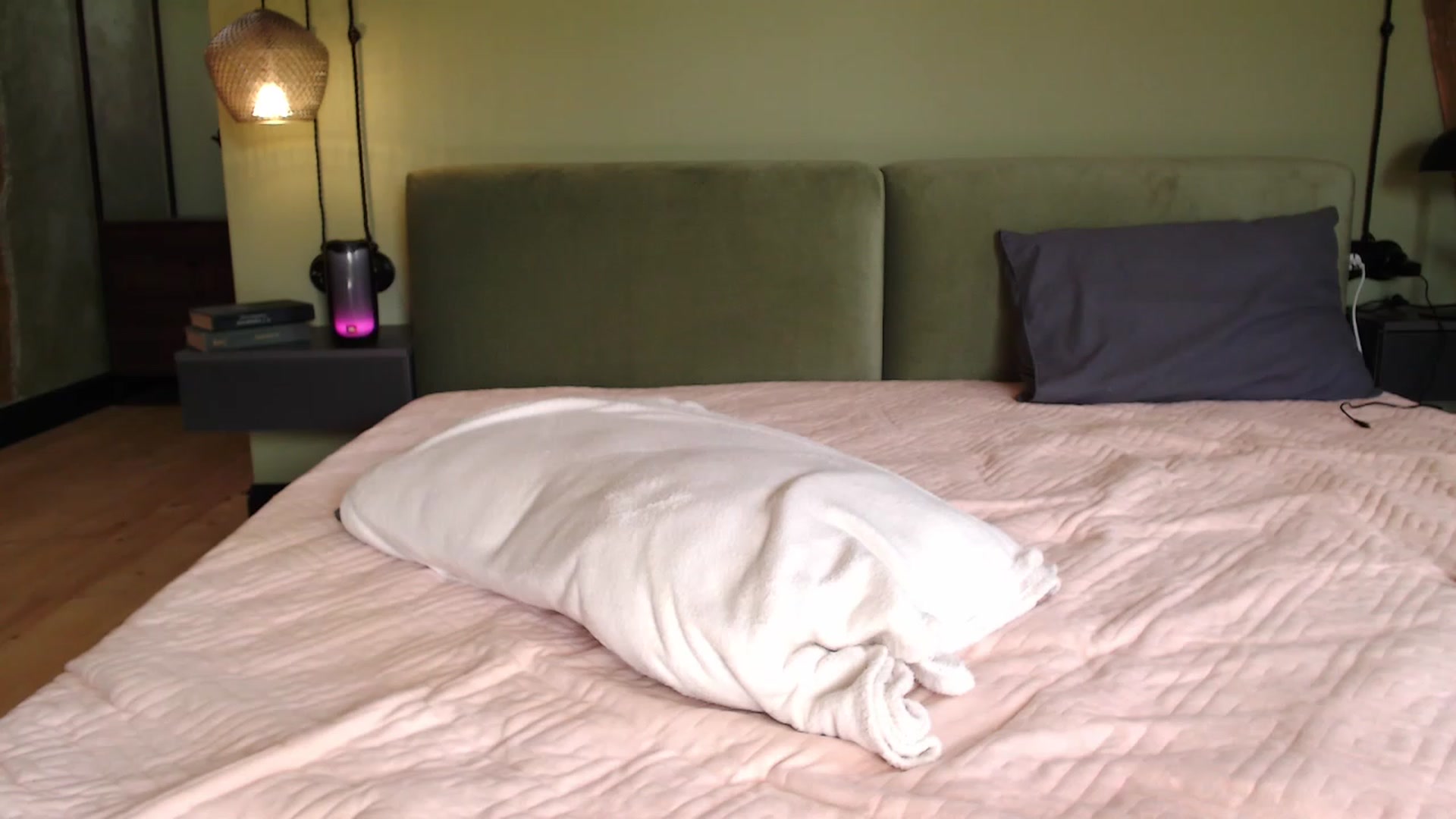 Gallery image thumbnail from missed_u_more's myfreecams stream on, 10/23/2023, 08:38 image 11 of 20
