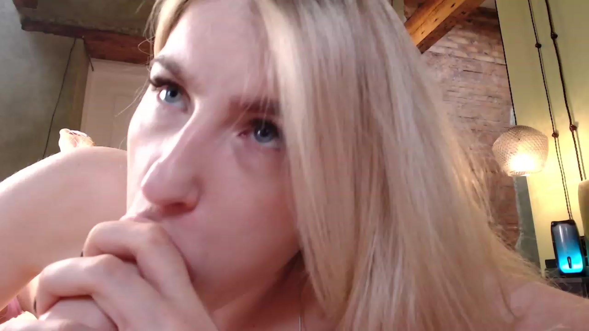 Gallery image thumbnail from missed_u_more's myfreecams stream on, 11/04/2023, 13:07 image 5 of 20