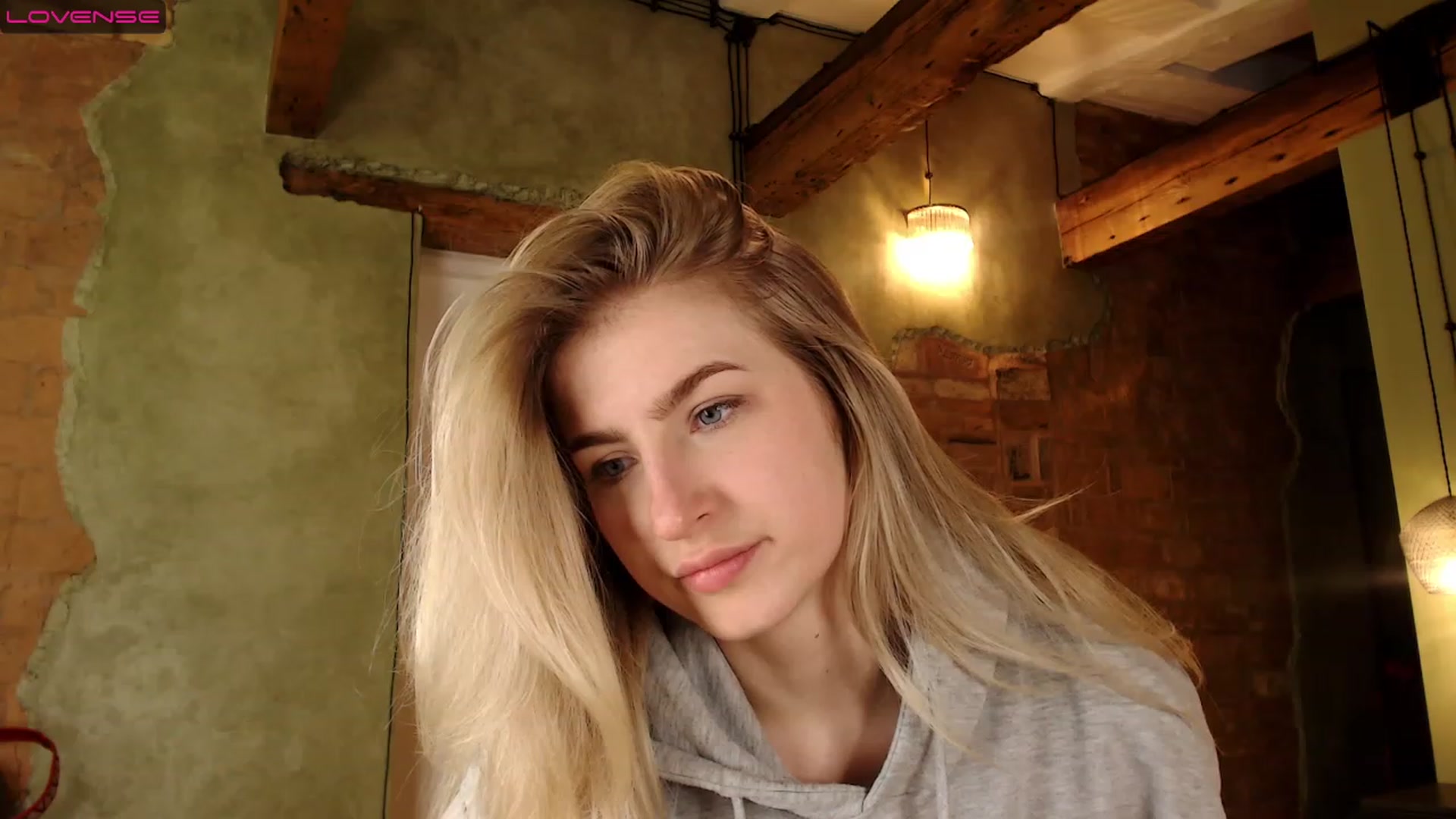 Gallery image thumbnail from missed_u_more's myfreecams stream on, 03/11/2024, 16:27 image 20 of 20