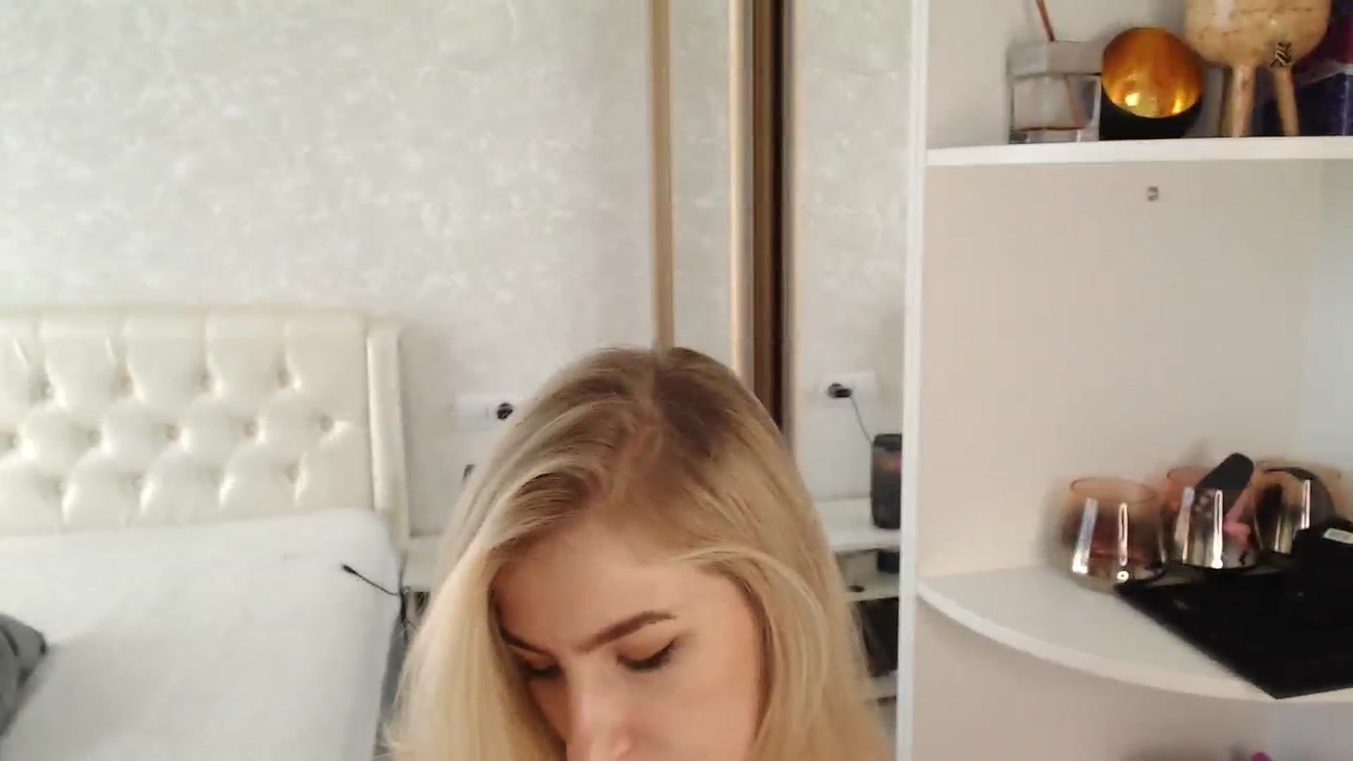 Gallery image thumbnail from missed_u_more's myfreecams stream on, 08/16/2024, 14:54 image 20 of 20
