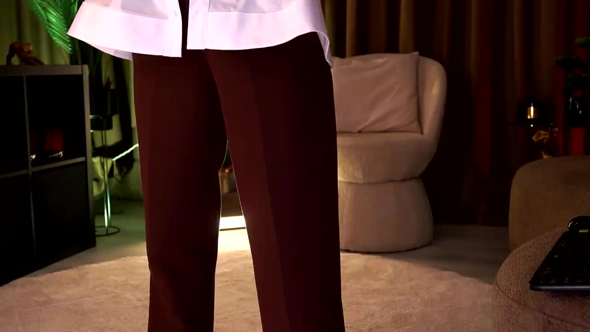 Gallery image thumbnail from missemadevine's myfreecams stream on, 05/23/2026, 20:38 image 19 of 20