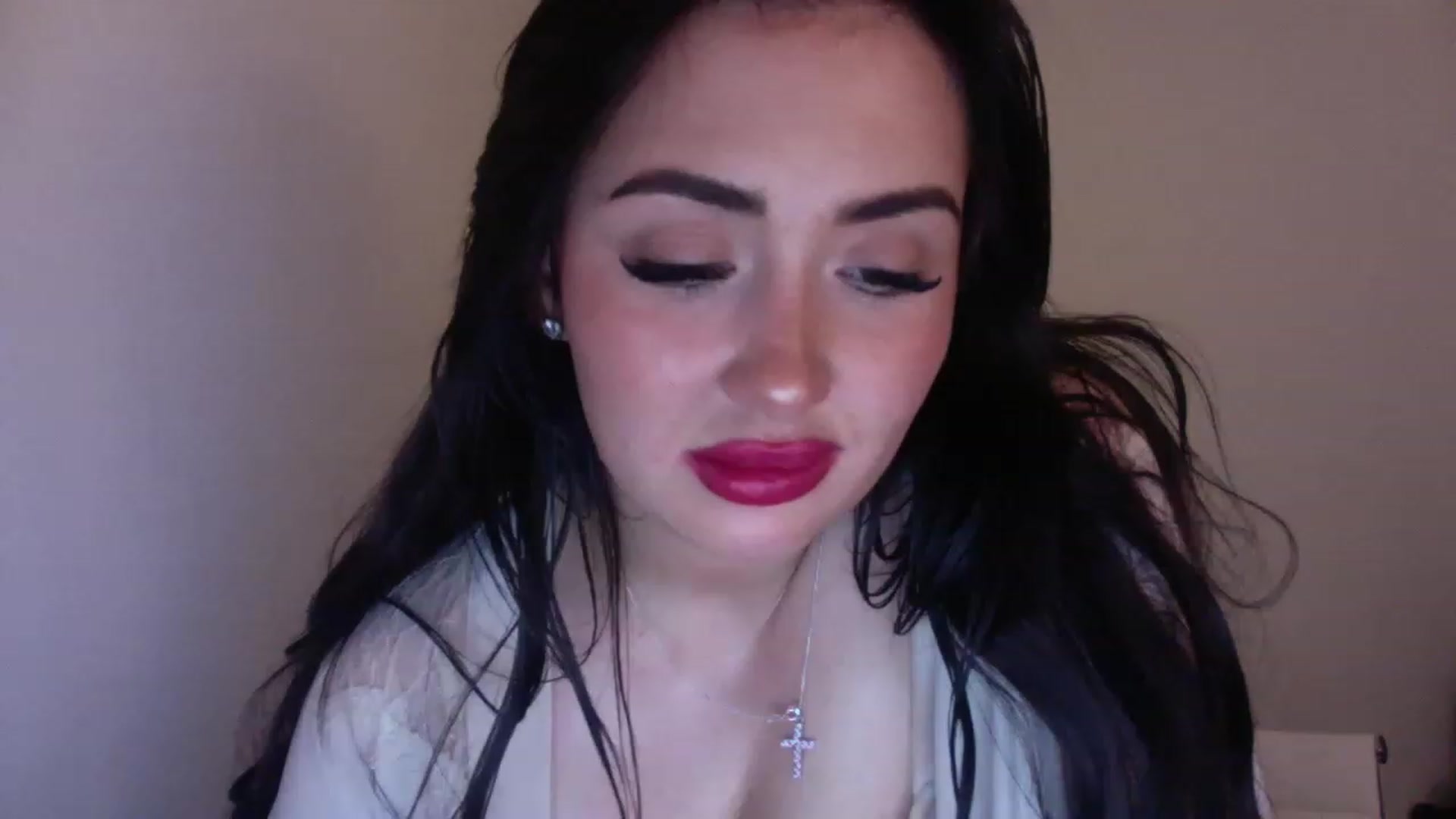 Gallery image thumbnail from misshazel1's myfreecams stream on, 11/24/2022, 24:34 image 19 of 20