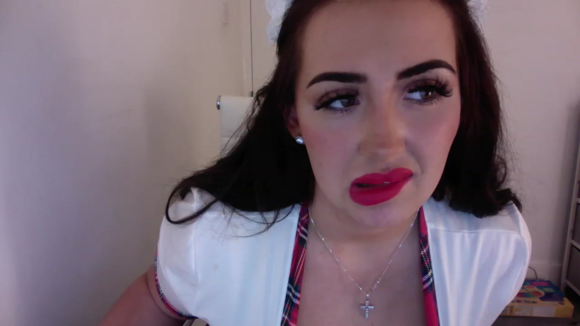 Gallery image thumbnail from misshazel1's myfreecams stream on, 12/28/2022, 21:45 image 13 of 20