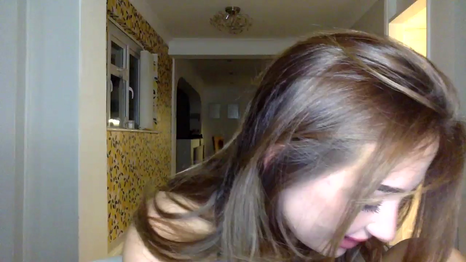 Gallery image thumbnail from misshazel1's myfreecams stream on, 08/21/2024, 20:44 image 3 of 20