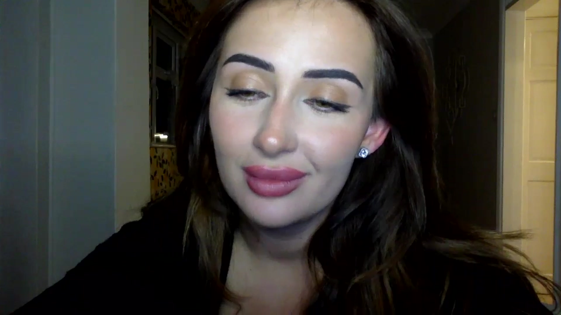 Gallery image thumbnail from misshazel1's myfreecams stream on, 08/21/2024, 20:44 image 20 of 20