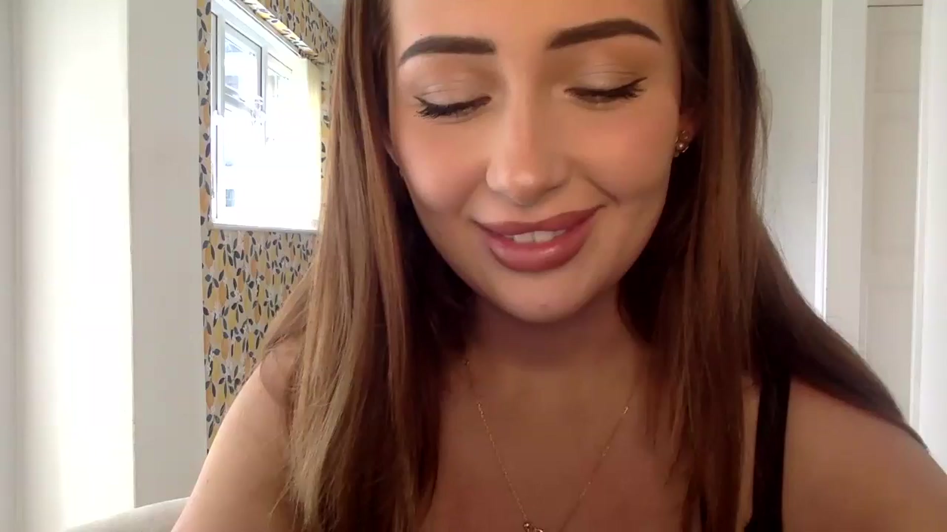 Gallery image thumbnail from misshazel1's myfreecams stream on, 09/02/2024, 12:33 image 14 of 20