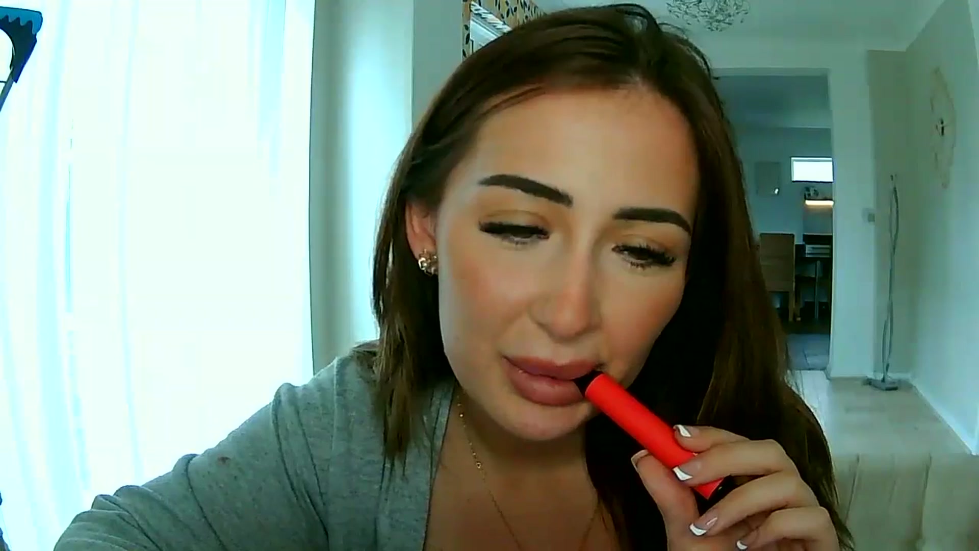 Gallery image thumbnail from misshazel1's myfreecams stream on, 09/09/2024, 12:25 image 7 of 20