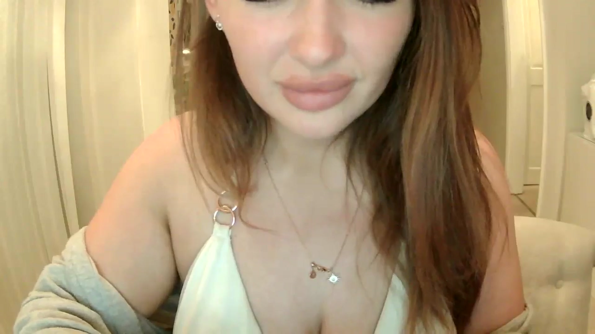 Gallery image thumbnail from misshazel1's myfreecams stream on, 09/09/2024, 20:06 image 9 of 20