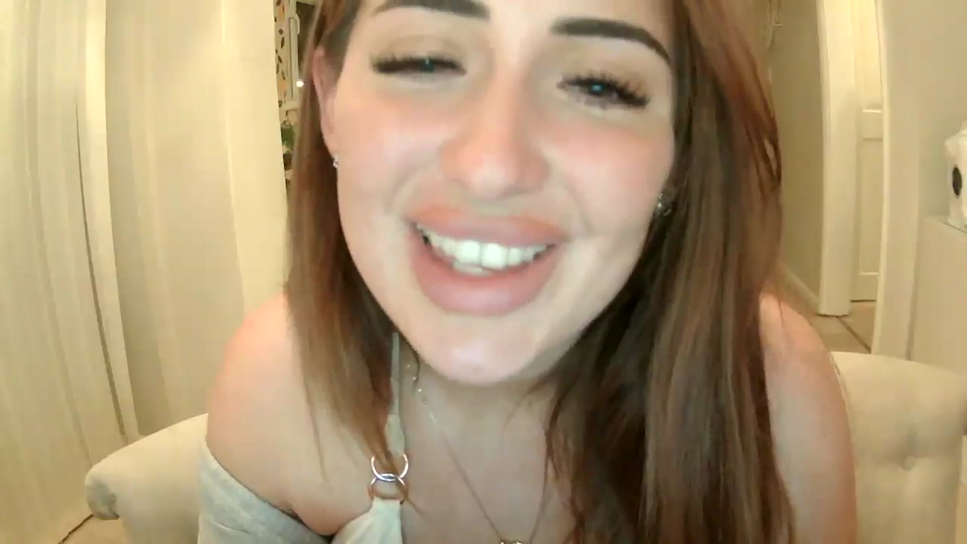 Gallery image thumbnail from misshazel1's myfreecams stream on, 09/09/2024, 20:06 image 10 of 20