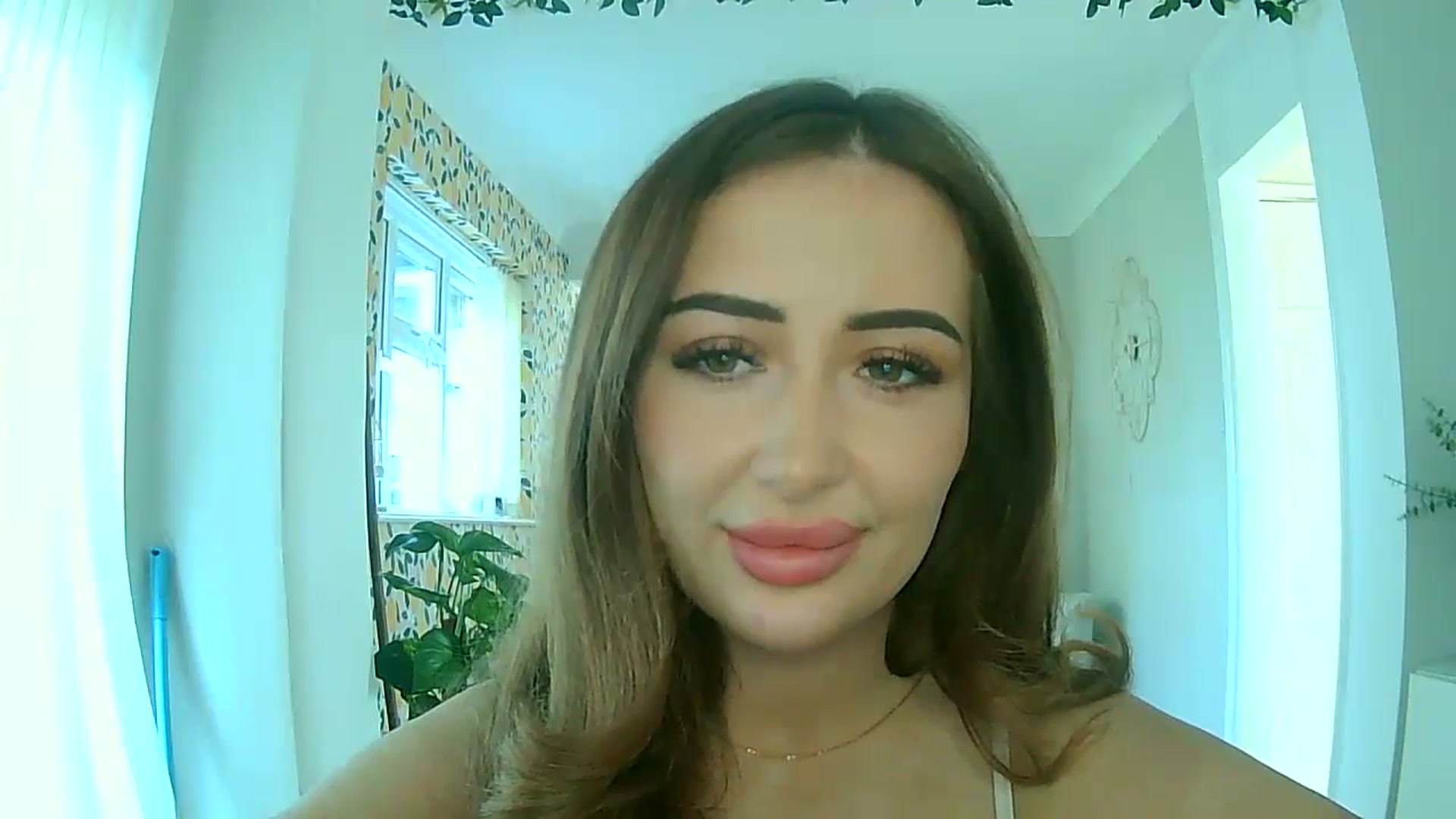Gallery image thumbnail from misshazel1's myfreecams stream on, 10/07/2024, 10:06 image 2 of 20