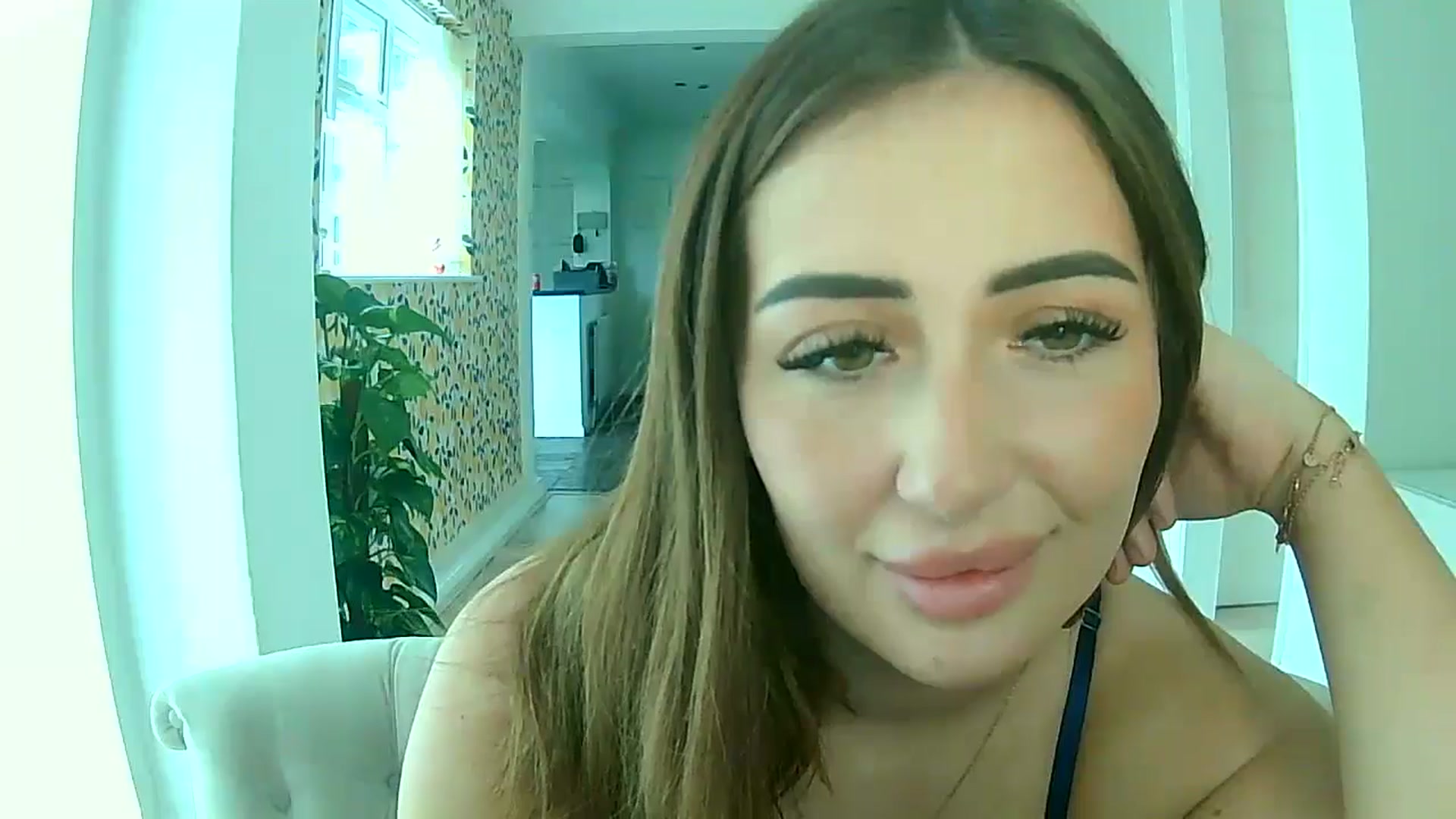 Gallery image thumbnail from misshazel1's myfreecams stream on, 10/10/2024, 11:46 image 2 of 20