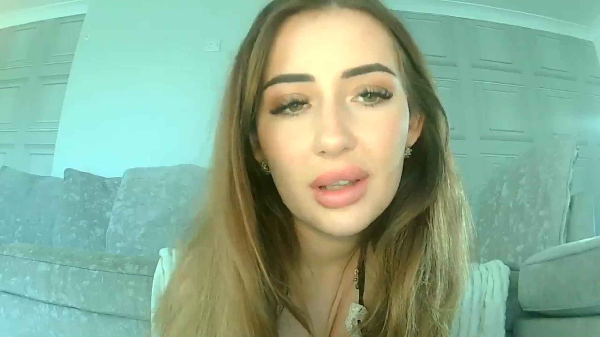 Gallery image thumbnail from misshazel1's myfreecams stream on, 10/28/2024, 09:53 image 10 of 20
