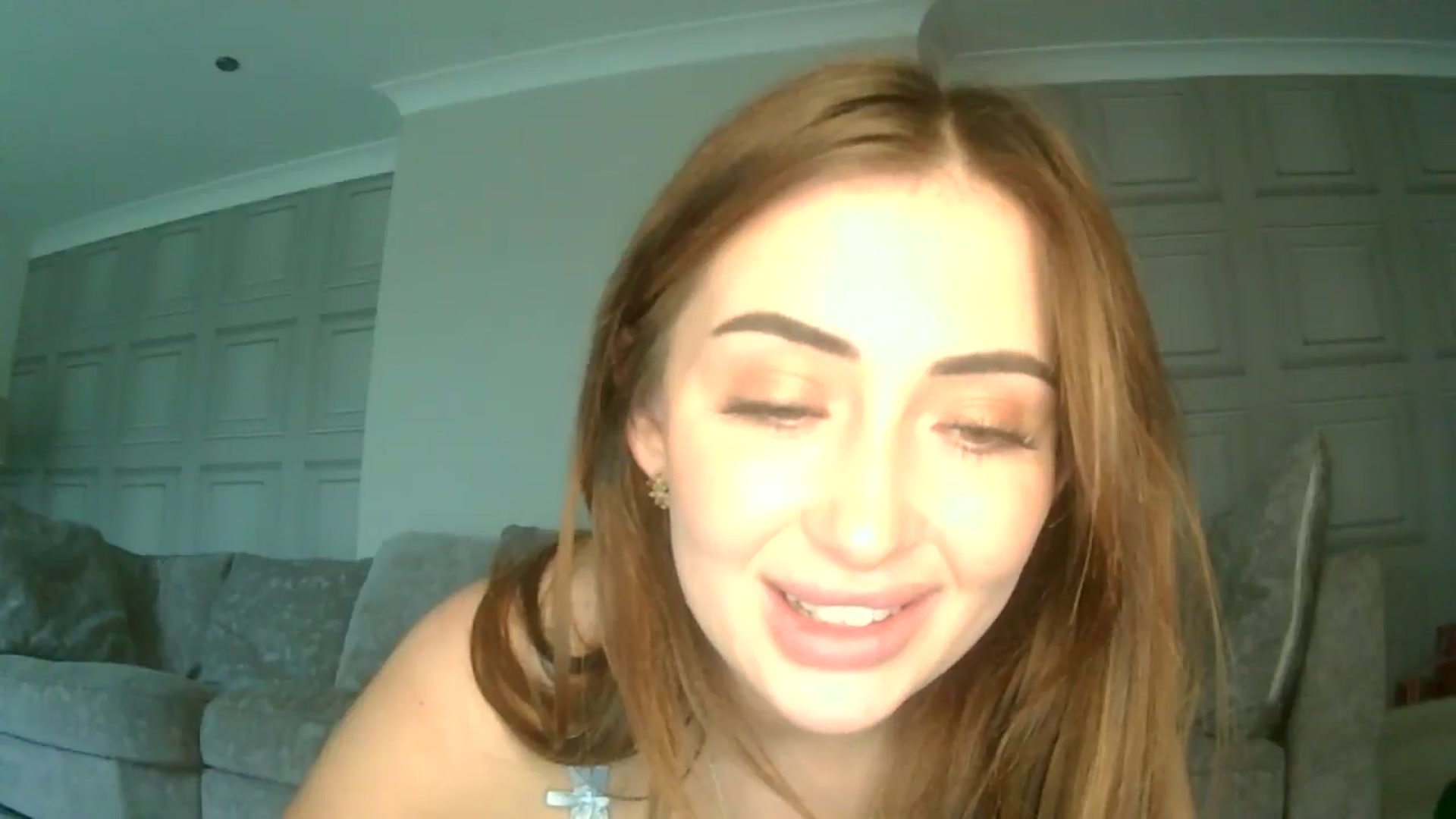 Gallery image thumbnail from misshazel1's myfreecams stream on, 11/02/2024, 15:48 image 8 of 20