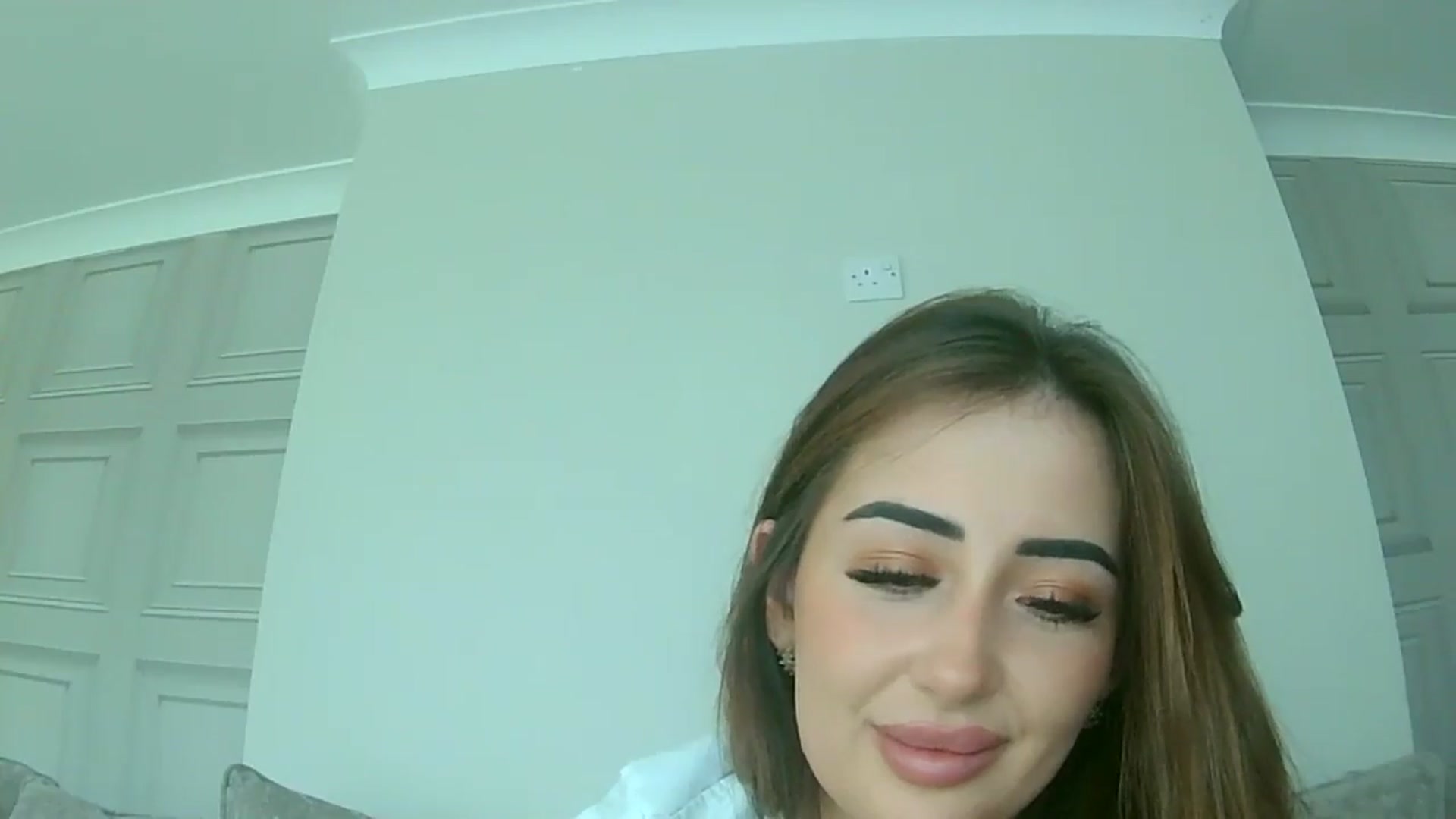 Gallery image thumbnail from misshazel1's myfreecams stream on, 11/04/2024, 10:59 image 6 of 20