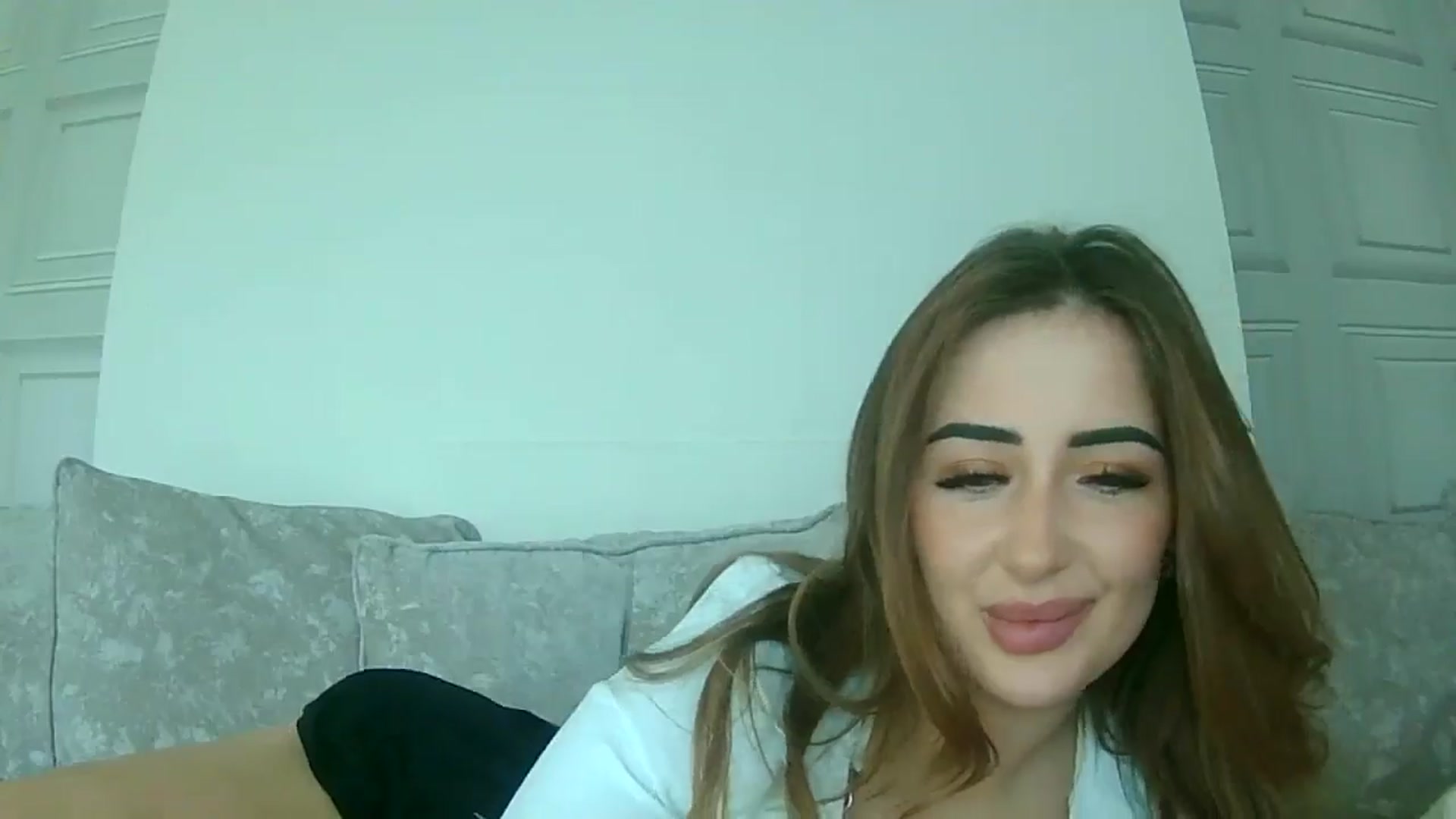 Gallery image thumbnail from misshazel1's myfreecams stream on, 11/04/2024, 10:59 image 15 of 20