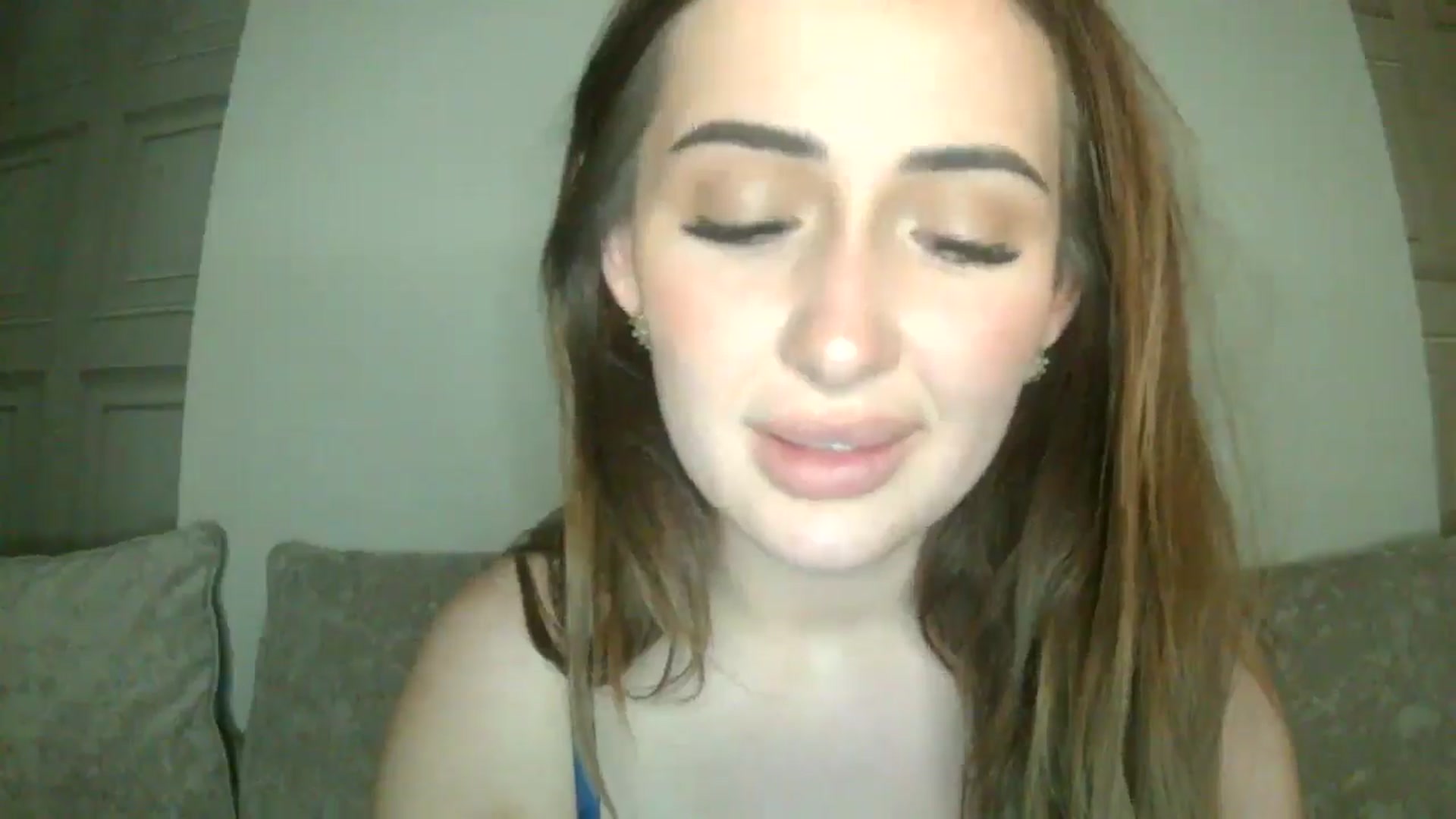 Gallery image thumbnail from misshazel1's myfreecams stream on, 11/06/2024, 20:30 image 14 of 20