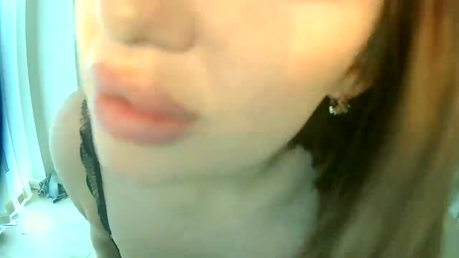 Gallery image thumbnail from misshazel1's myfreecams stream on, 11/11/2024, 10:01 image 3 of 20