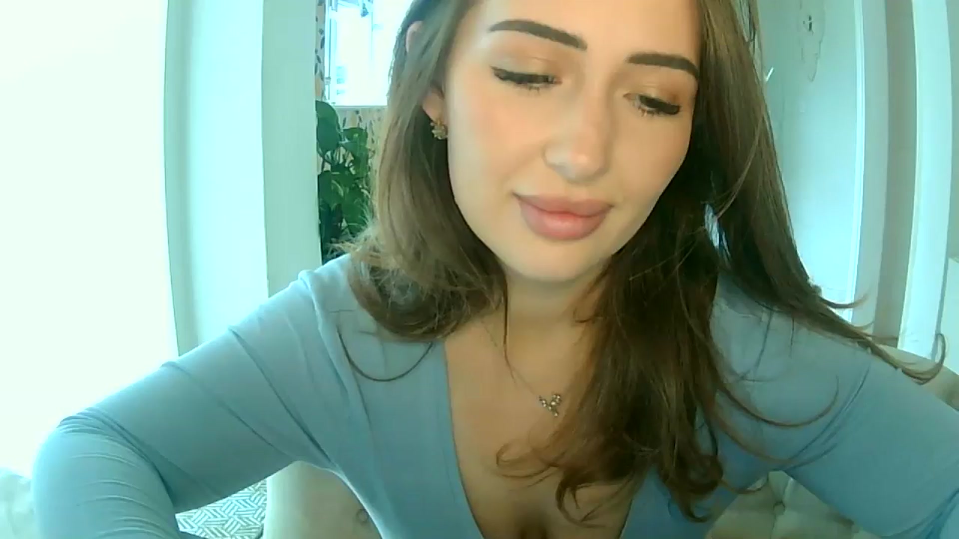 Gallery image thumbnail from misshazel1's myfreecams stream on, 11/25/2024, 11:05 image 3 of 20